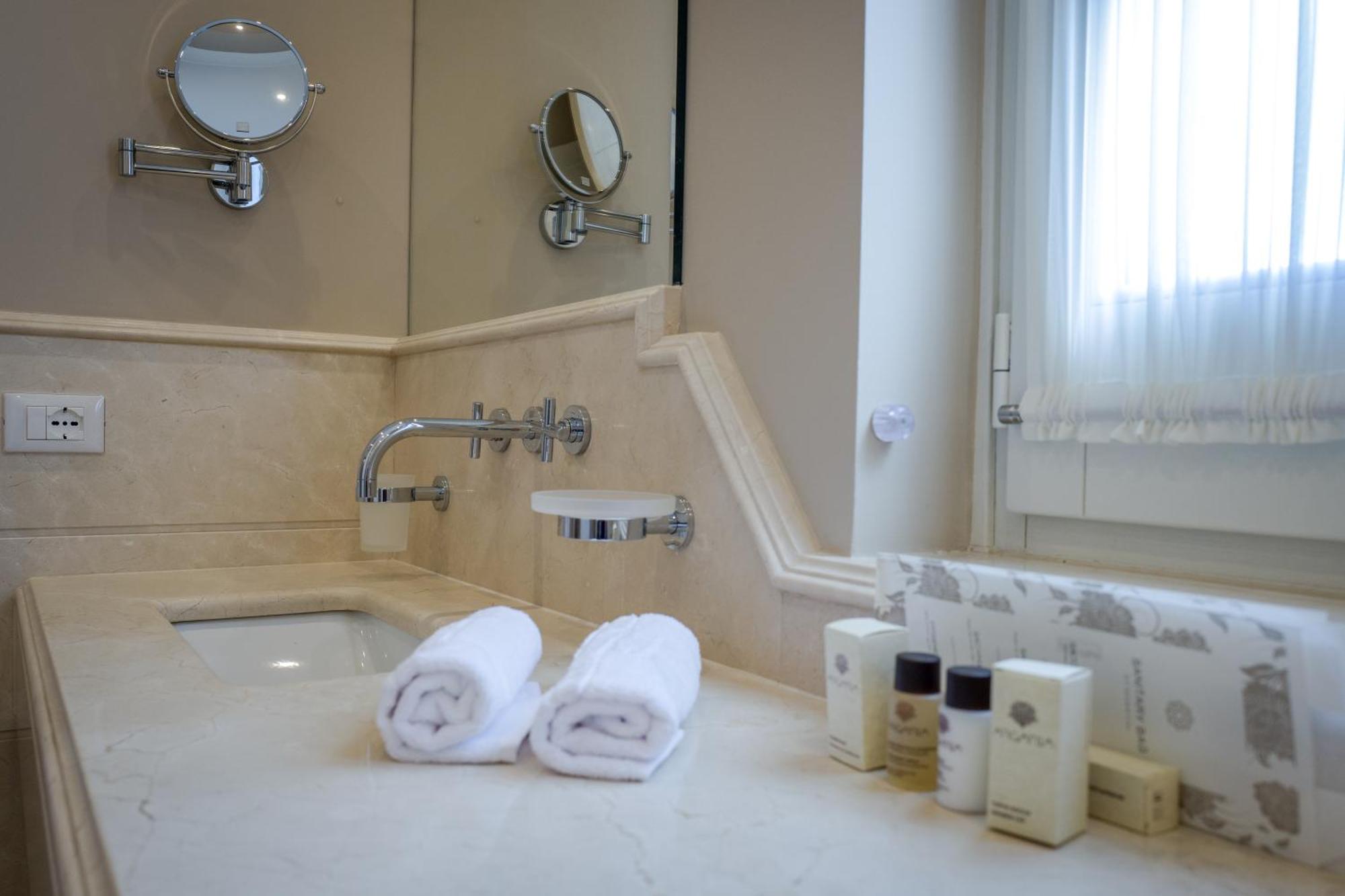 Villa Lanzirotti Luxury Property