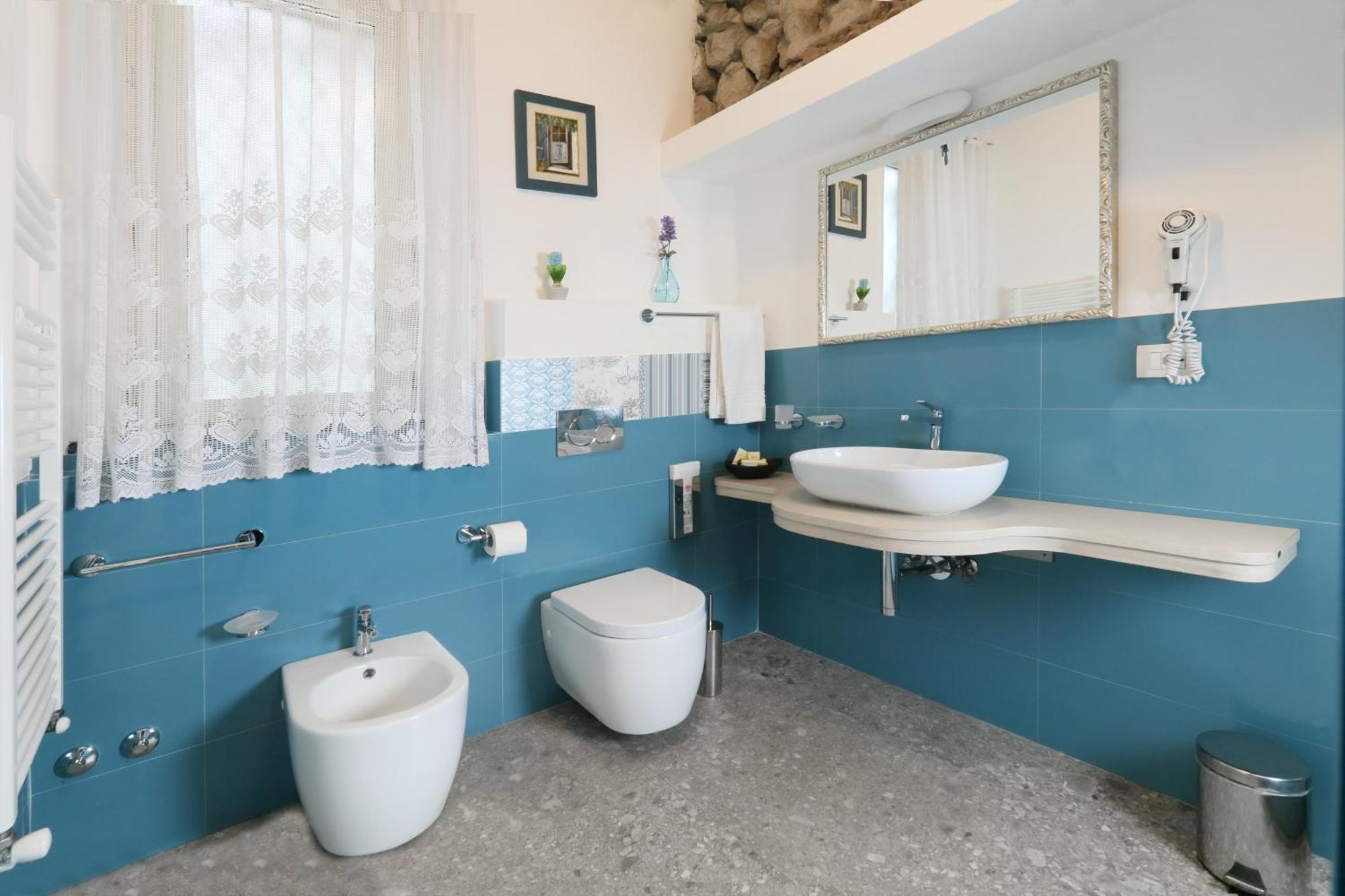 Porta Di Mezzo Luxury Suites & Rooms