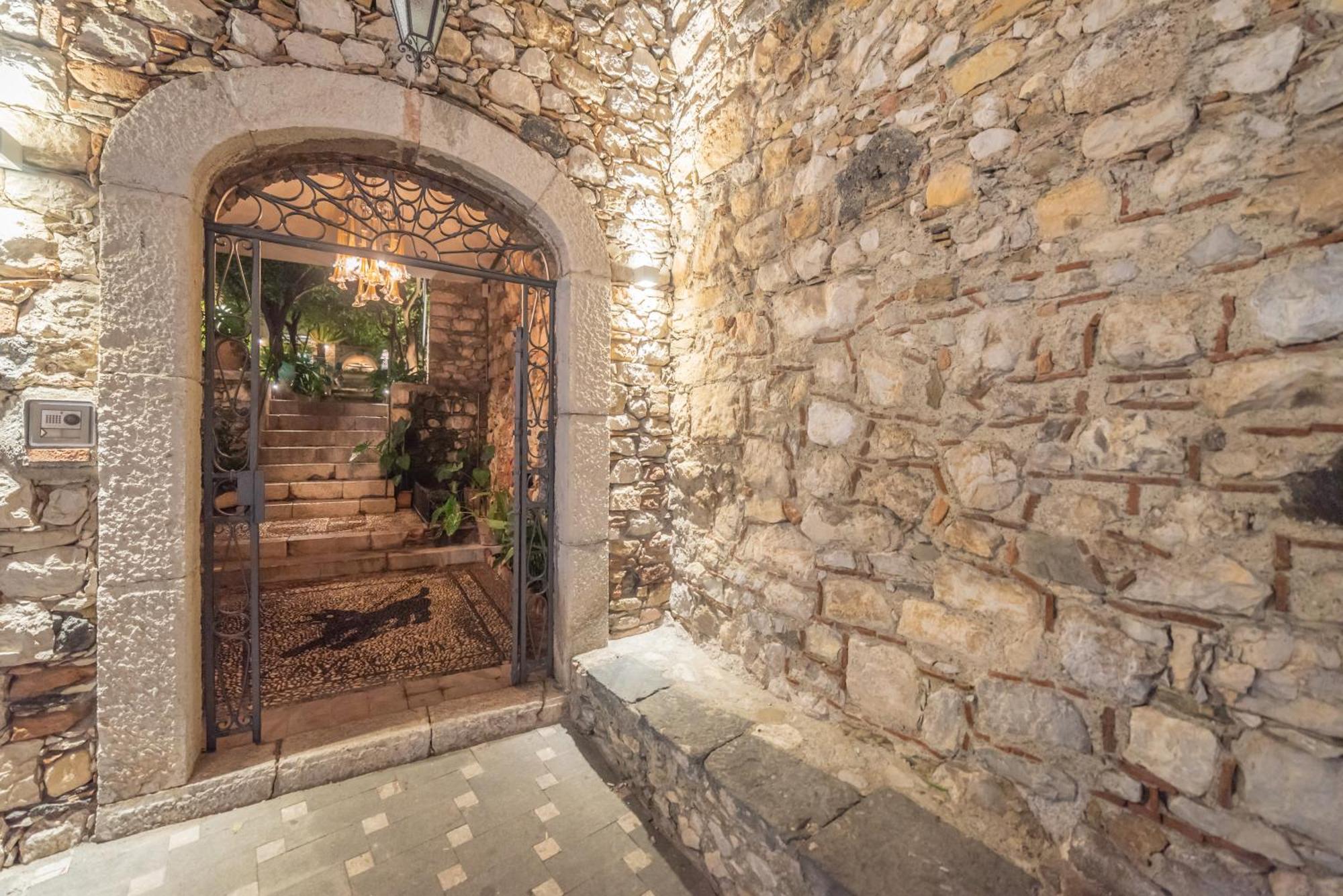 Médousa Bistrot & Suites