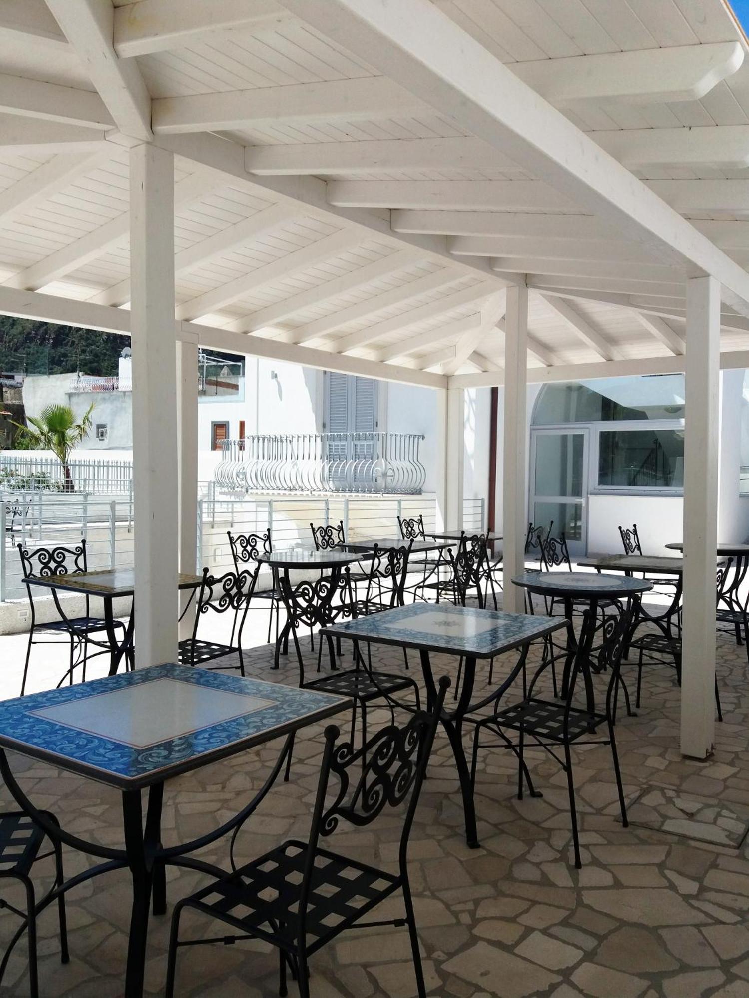 Odysseus Hotel