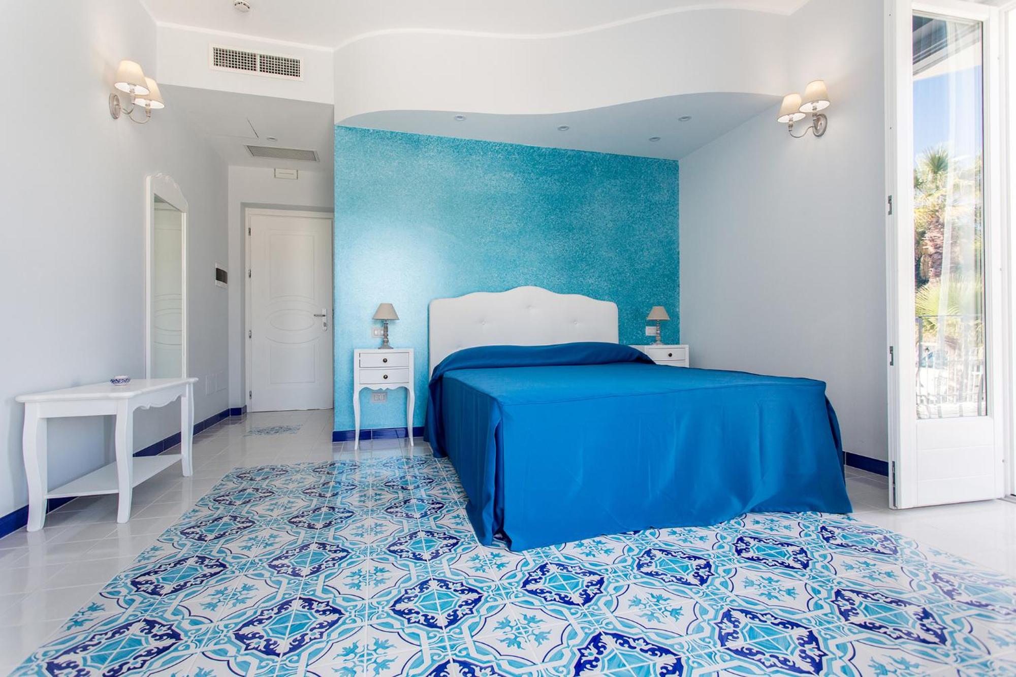 Odysseus Hotel