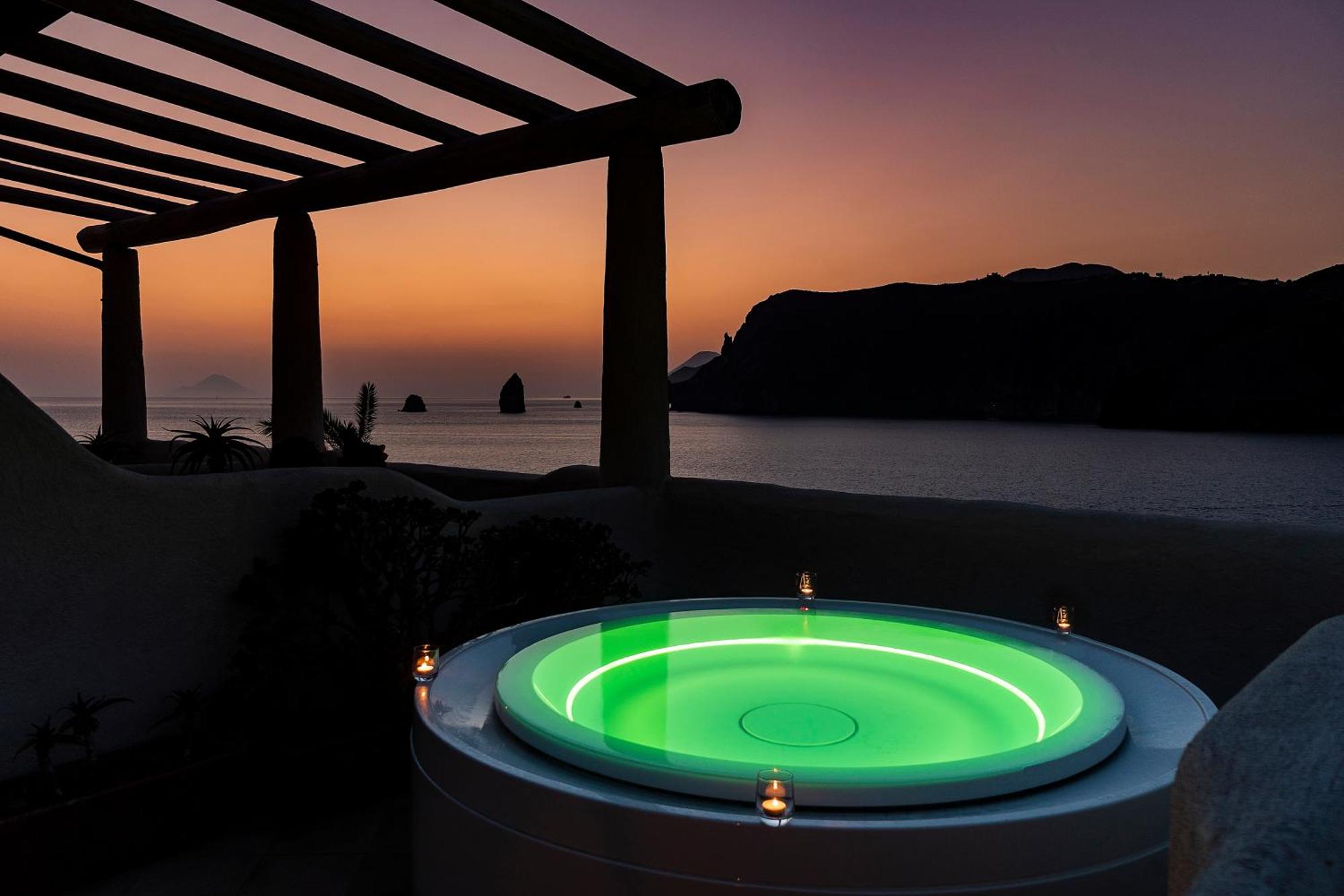 Therasia Resort Sea and SPA - The Leading Hotels of the World