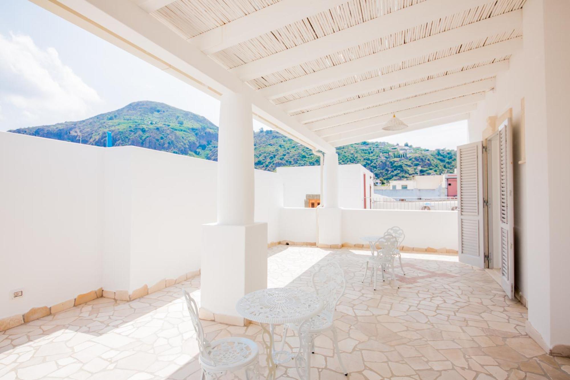 Odysseus Hotel