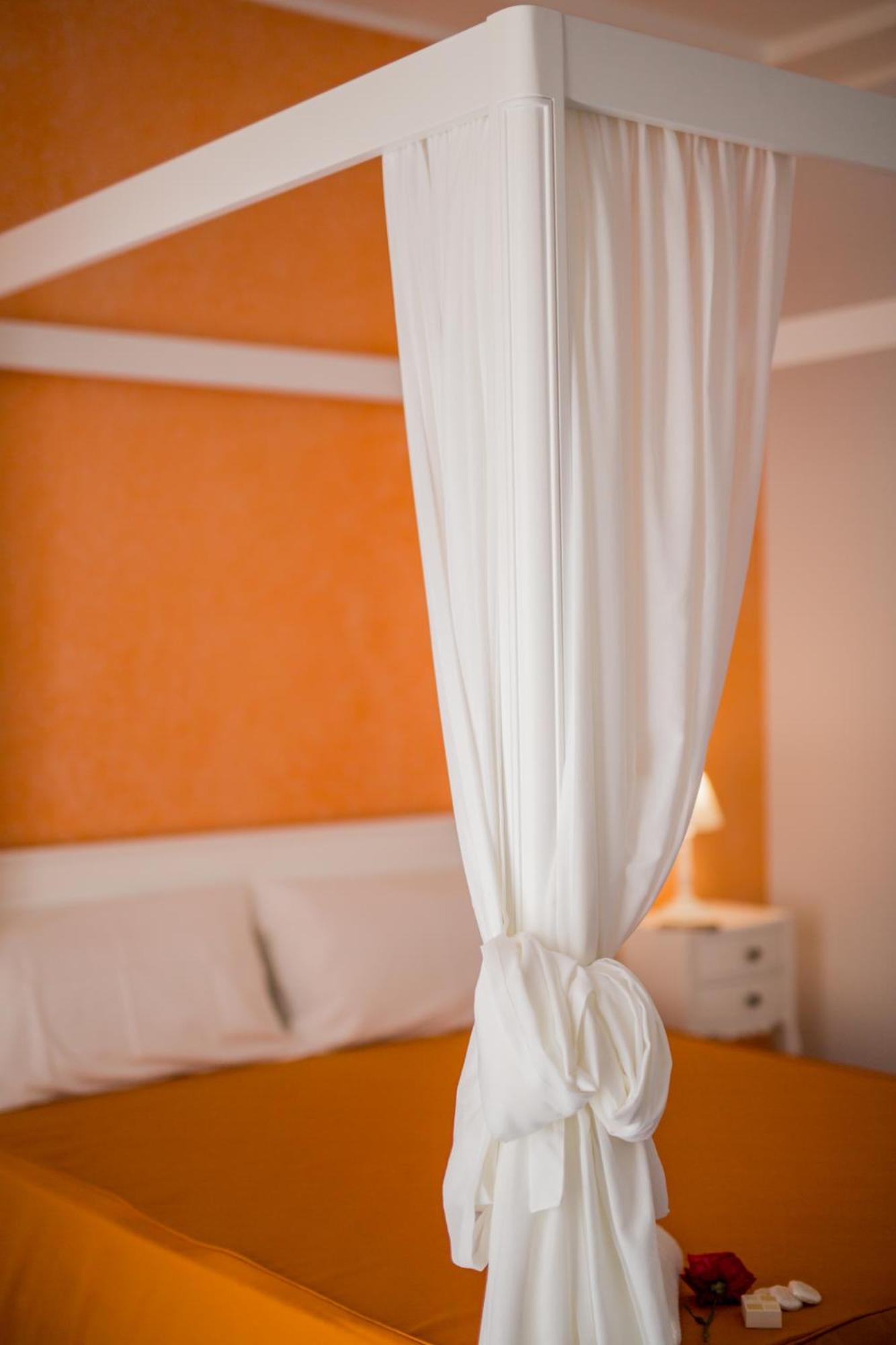 Odysseus Hotel