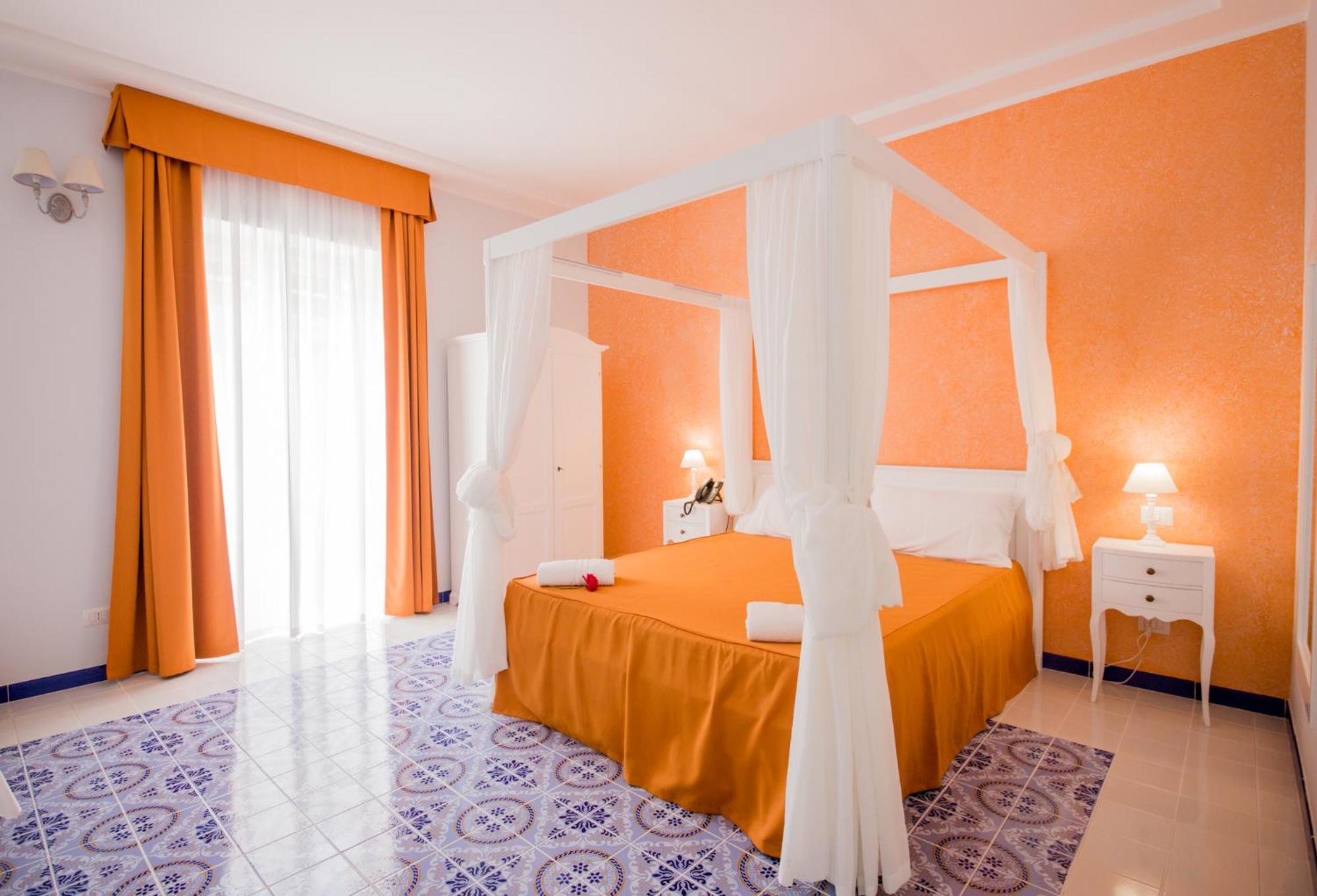 Odysseus Hotel