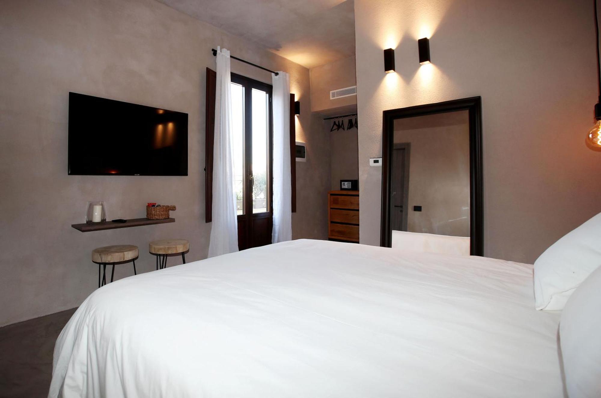 Casa Nostra Luxury Suites & Spa