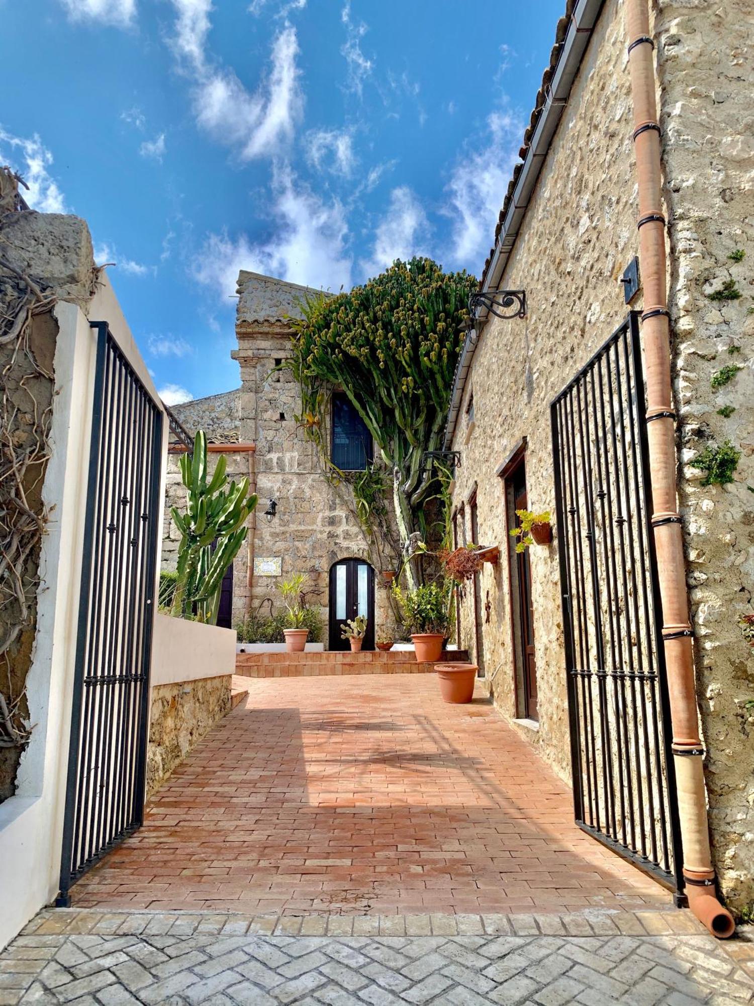 Agriturismo Baglio Làuria
