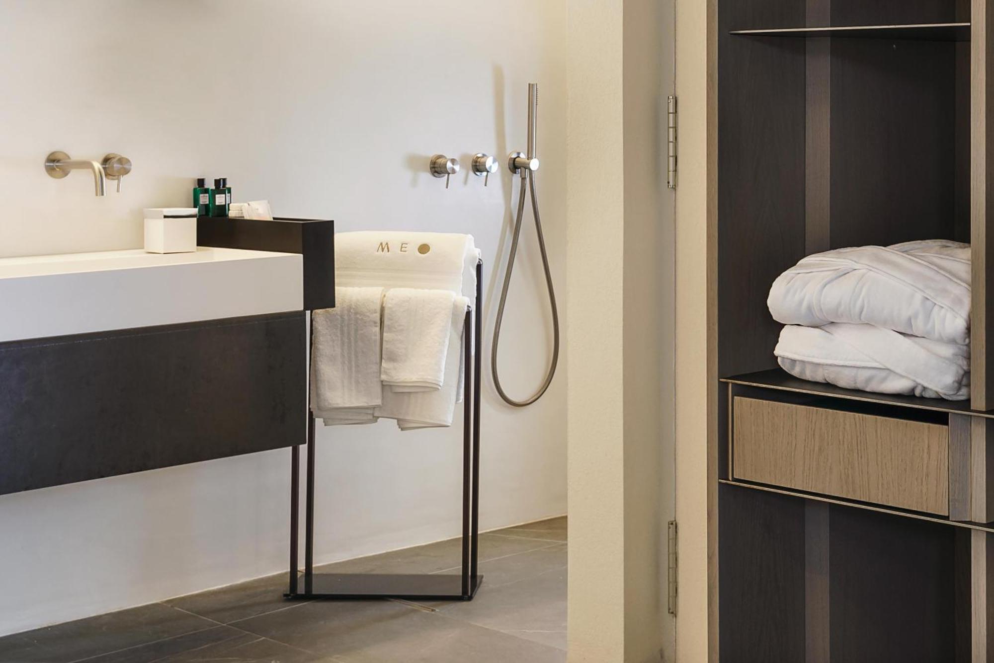 Meo Design Suites & Spa