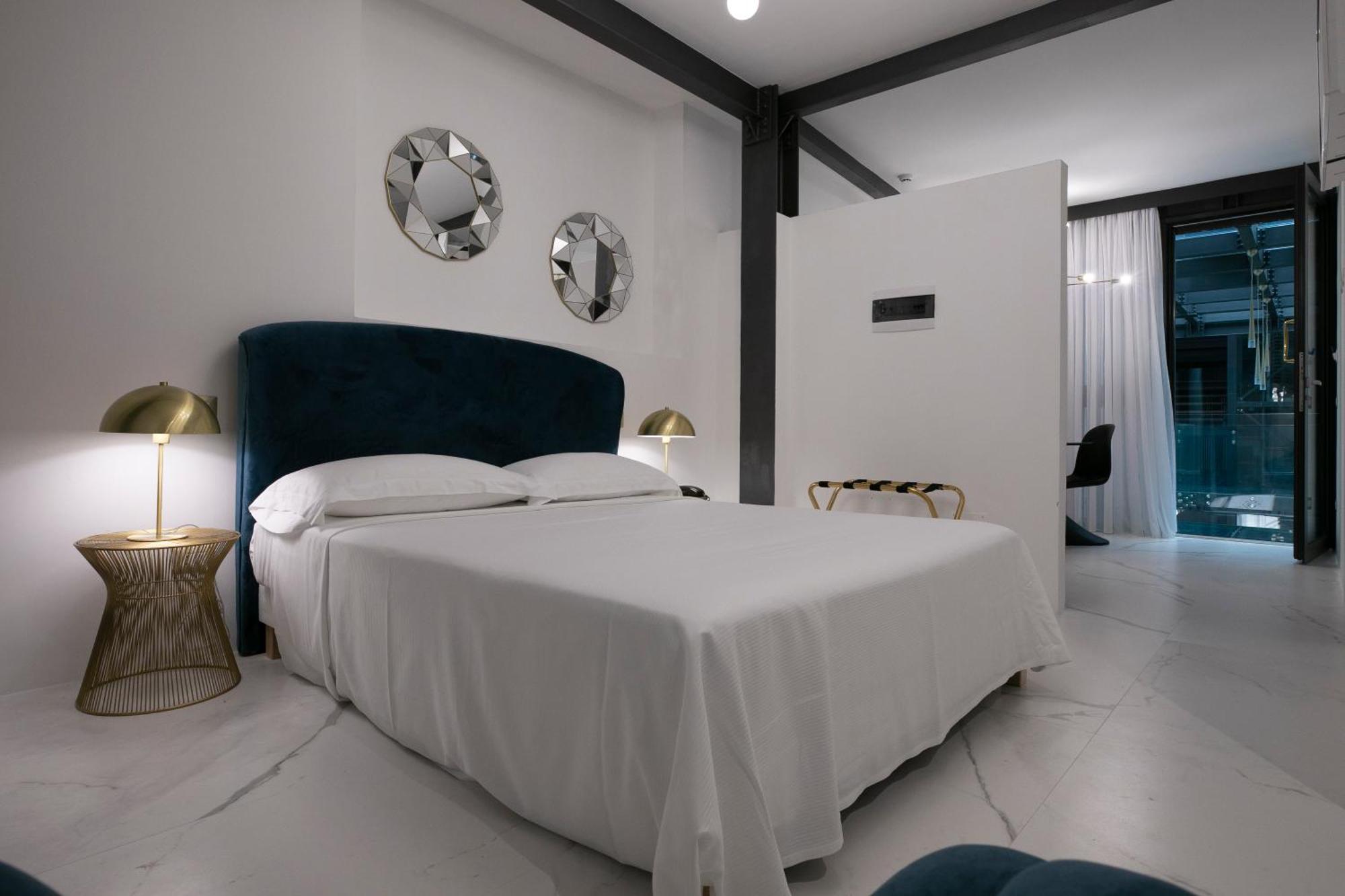 Azzoli Trapani - Apartments&Skypool - Adults Only