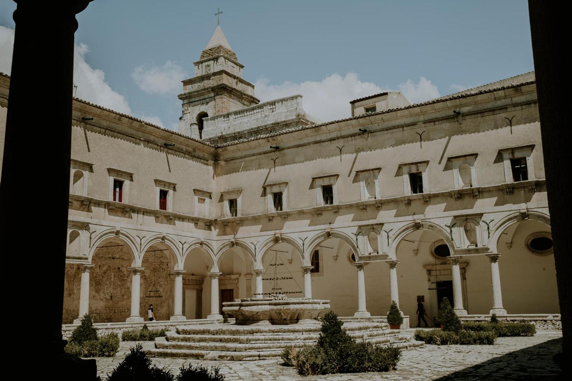 Abbazia Santa Maria del Bosco