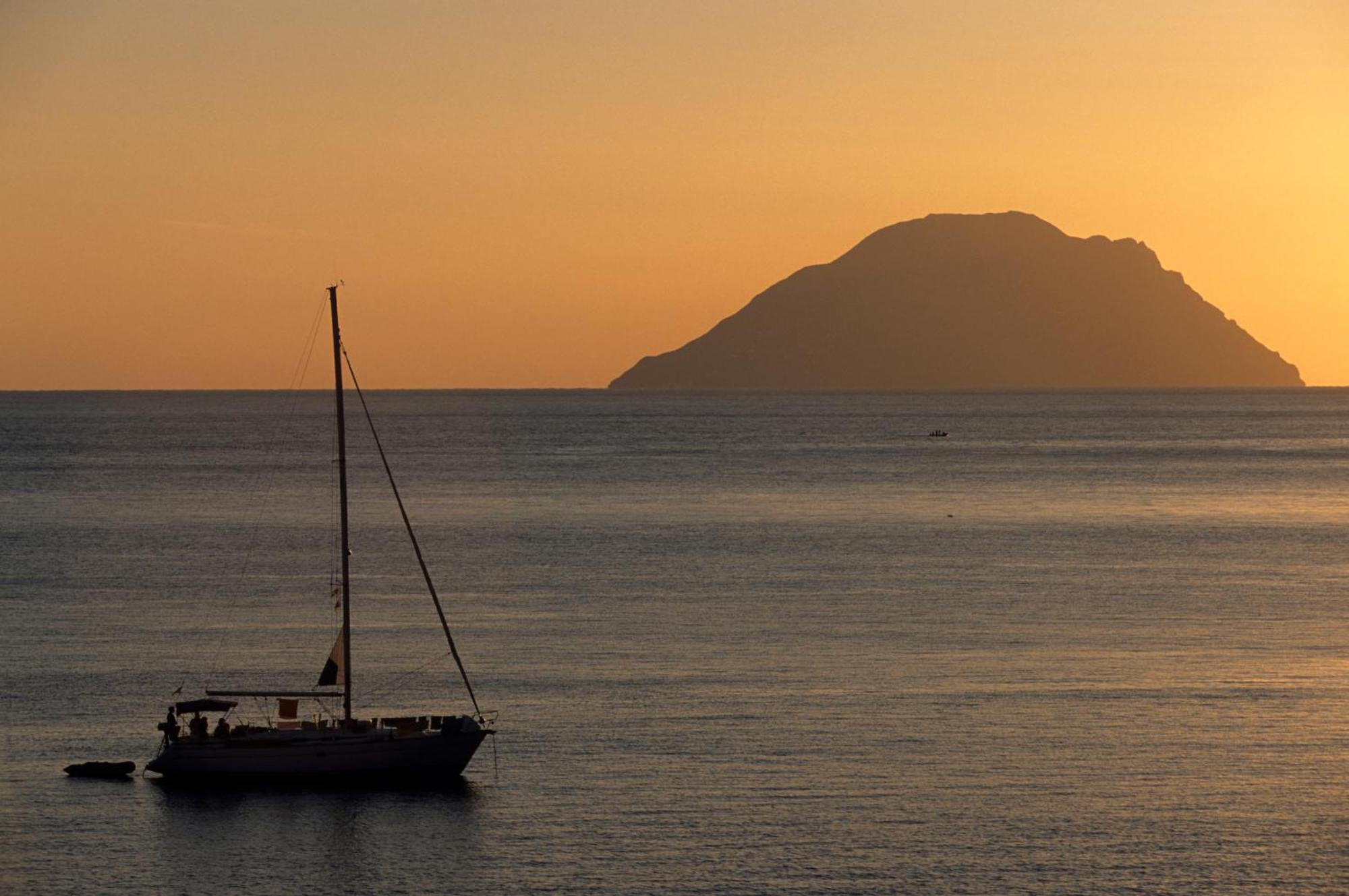 Therasia Resort Sea and SPA - The Leading Hotels of the World