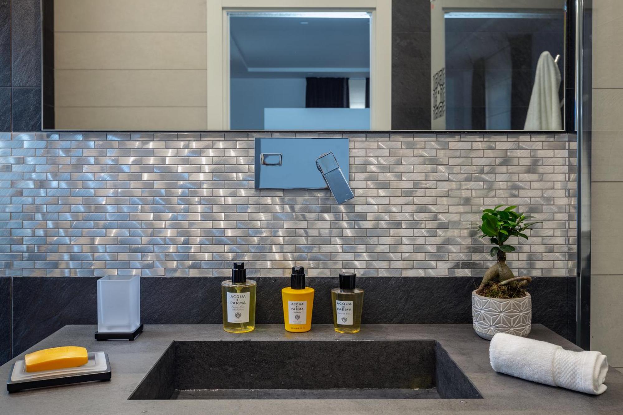 Qui Vicino boutique rooms and suites