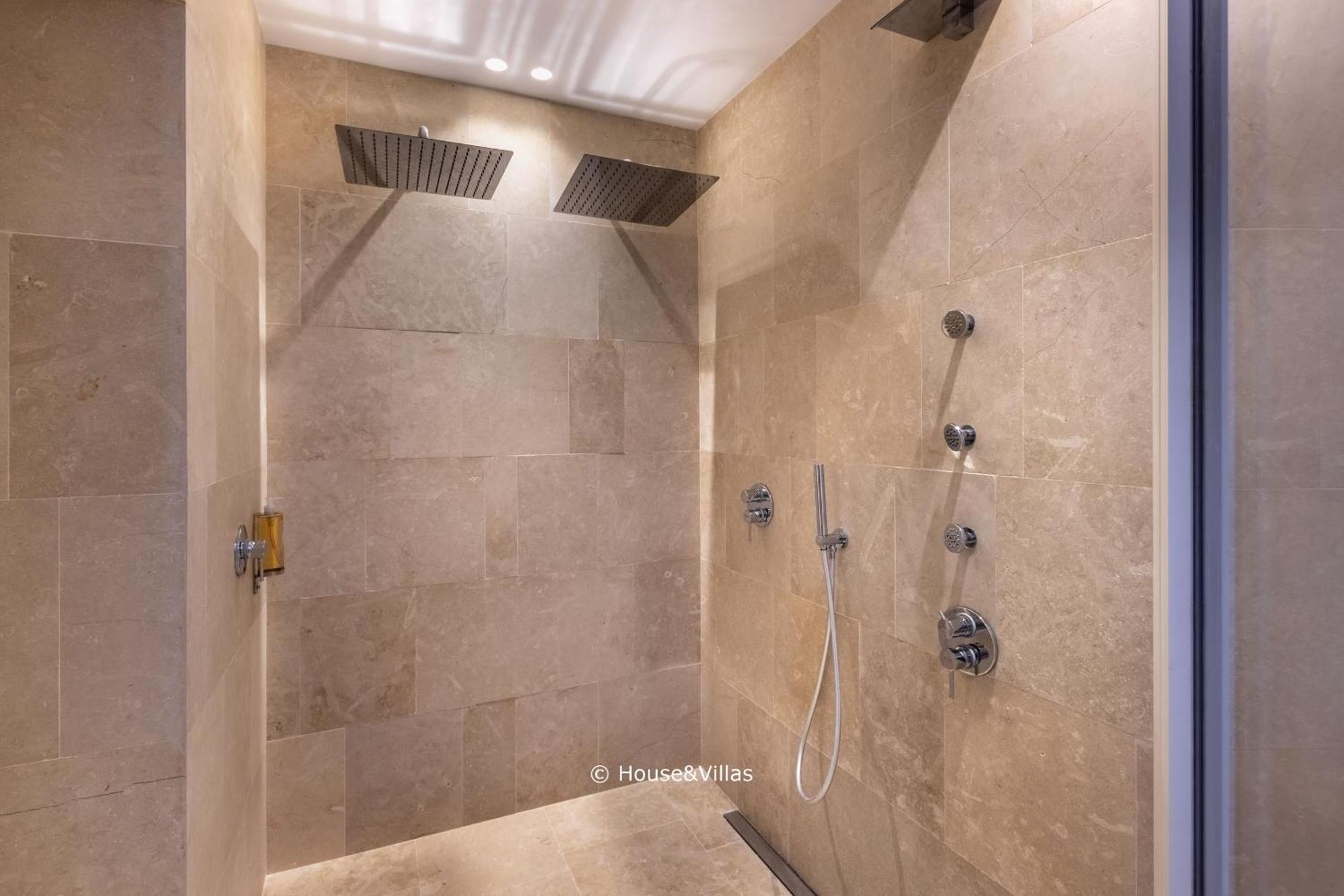 Casa Ruiz Suites