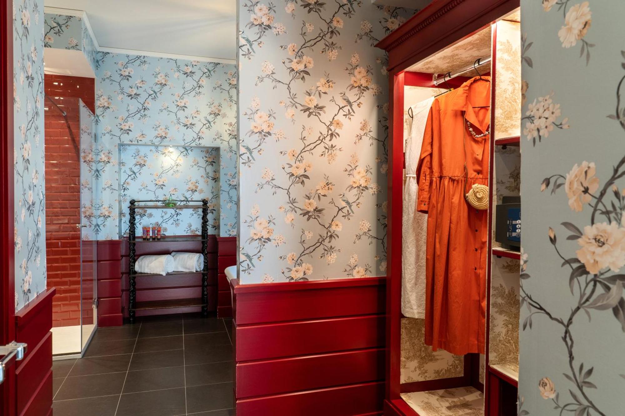 Q92 Noto Hotel
