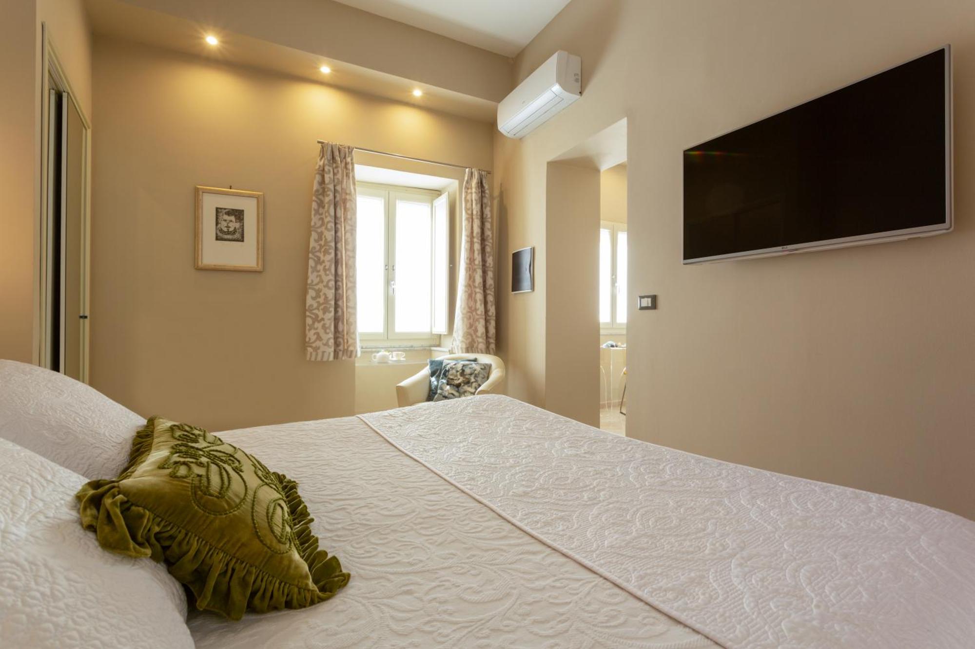 Maecò Ortigia B&B