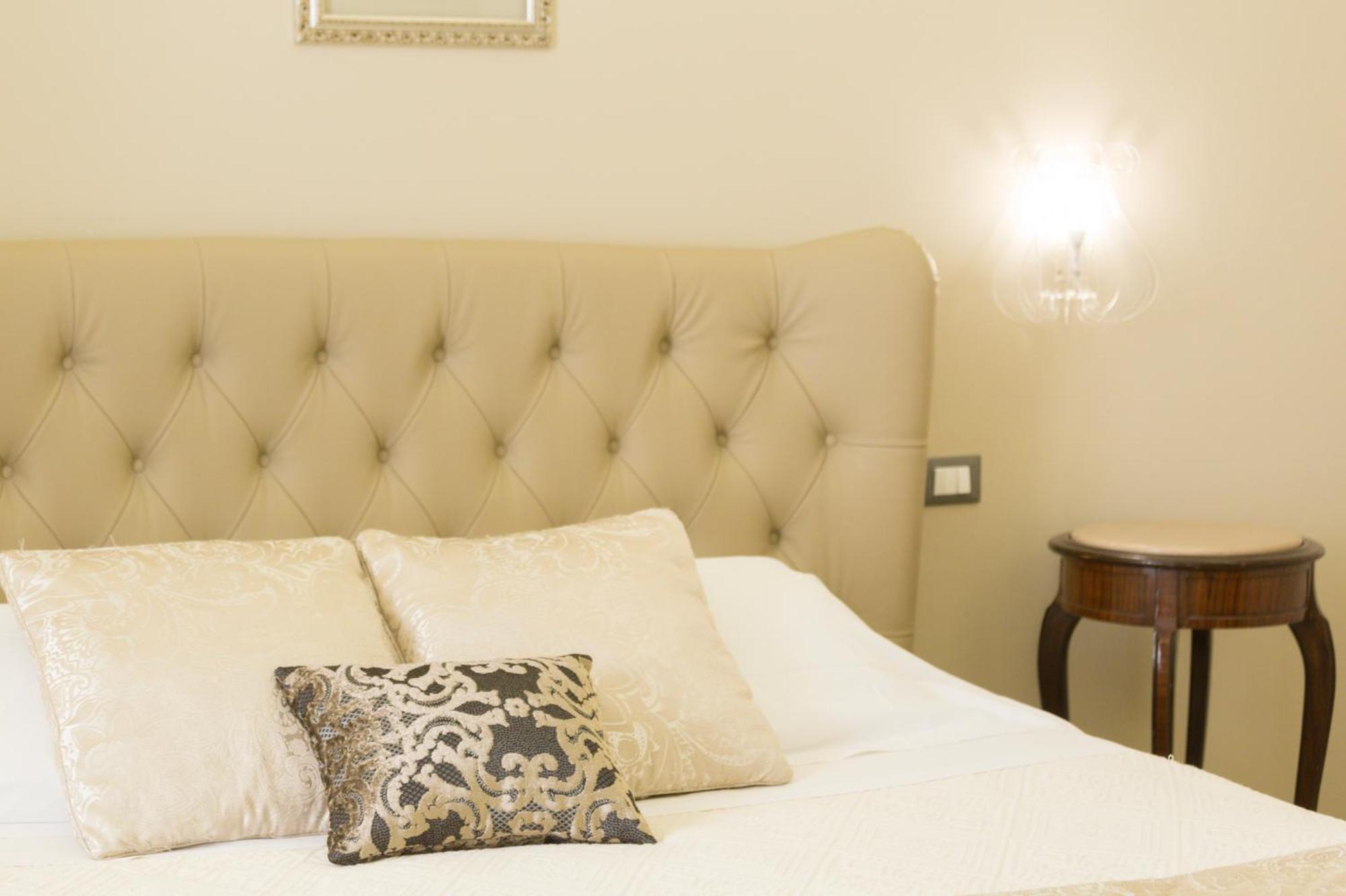 Maecò Ortigia B&B