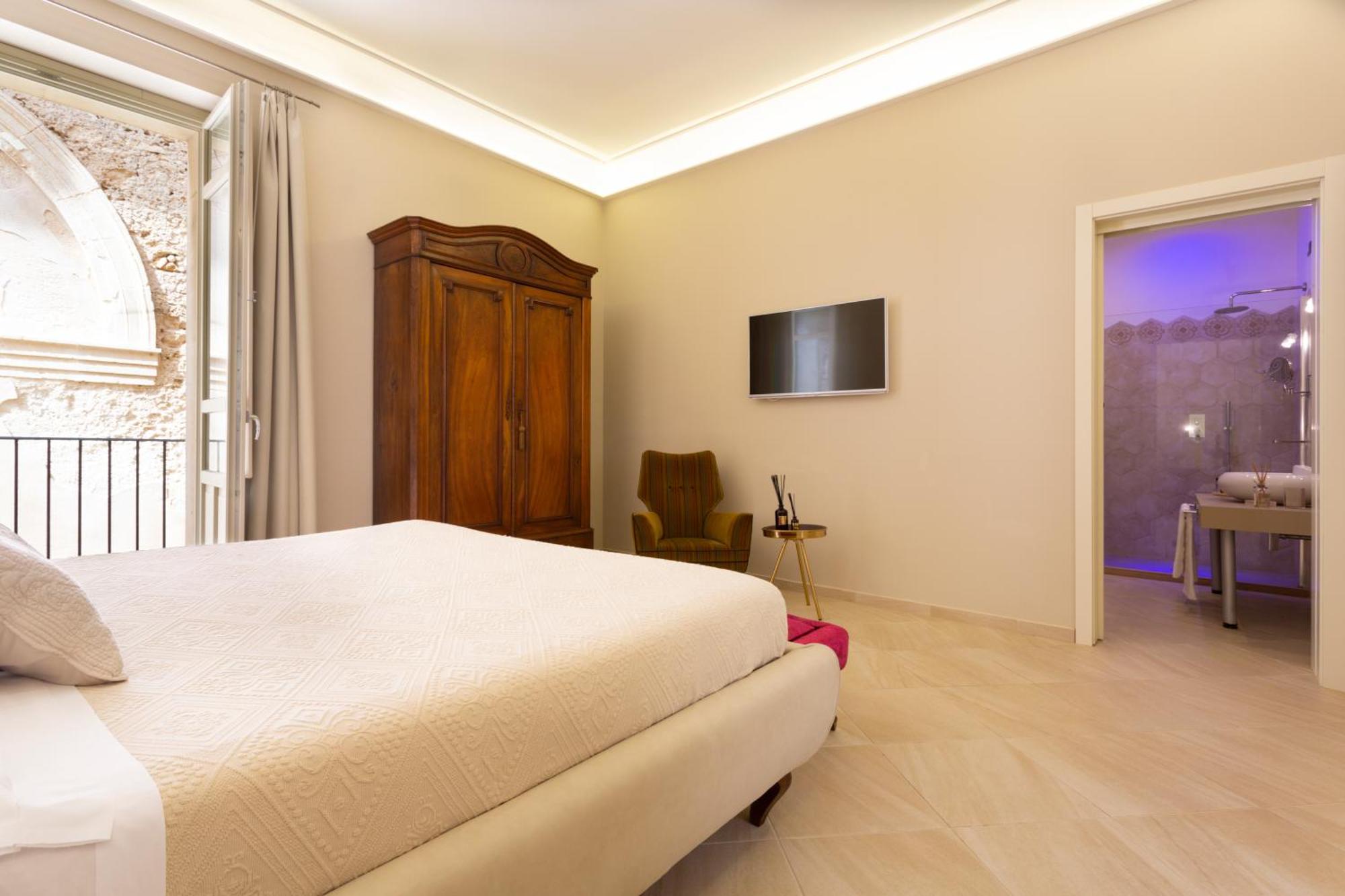 Maecò Ortigia B&B
