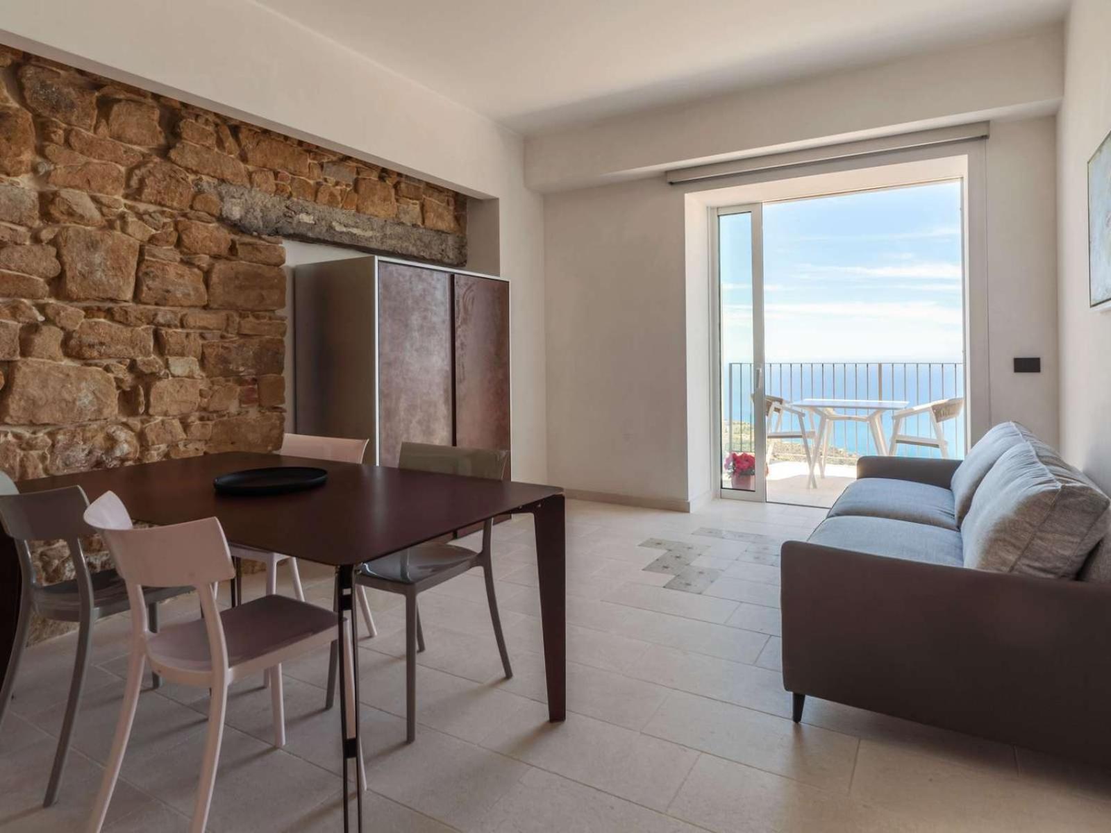 Maina Country Resort