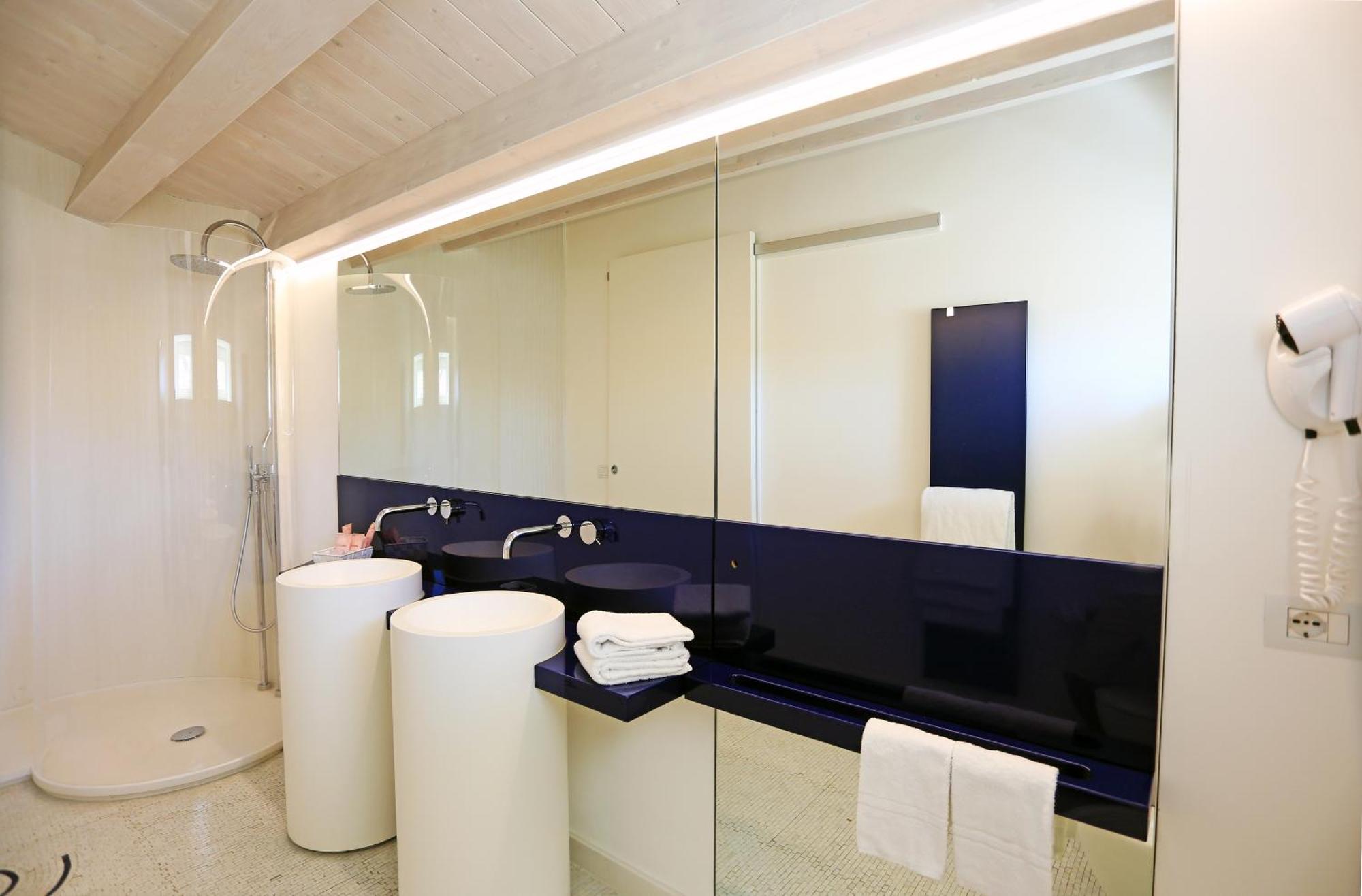 Zafran Boutique Hotel
