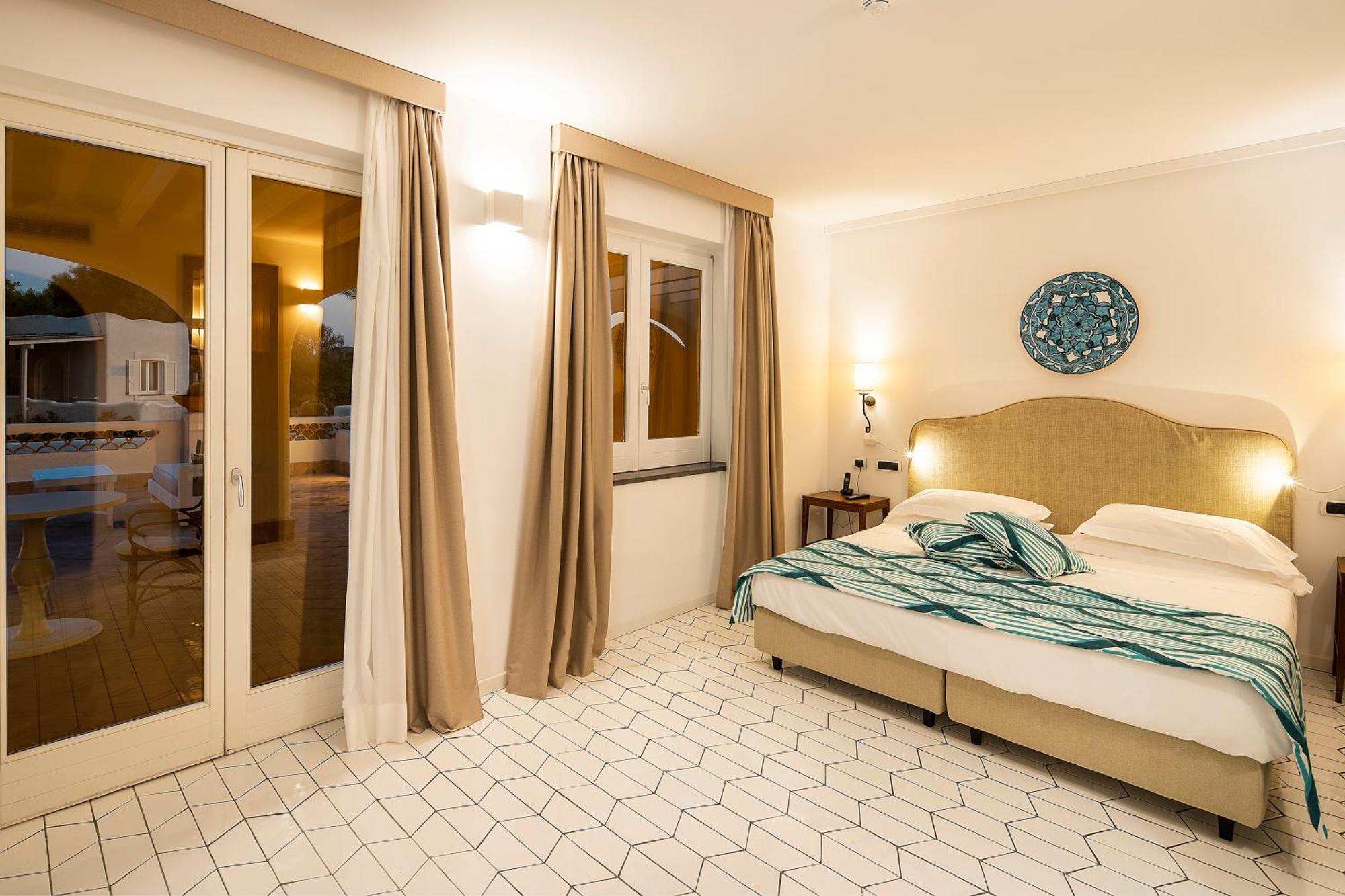 Therasia Resort Sea and SPA - The Leading Hotels of the World