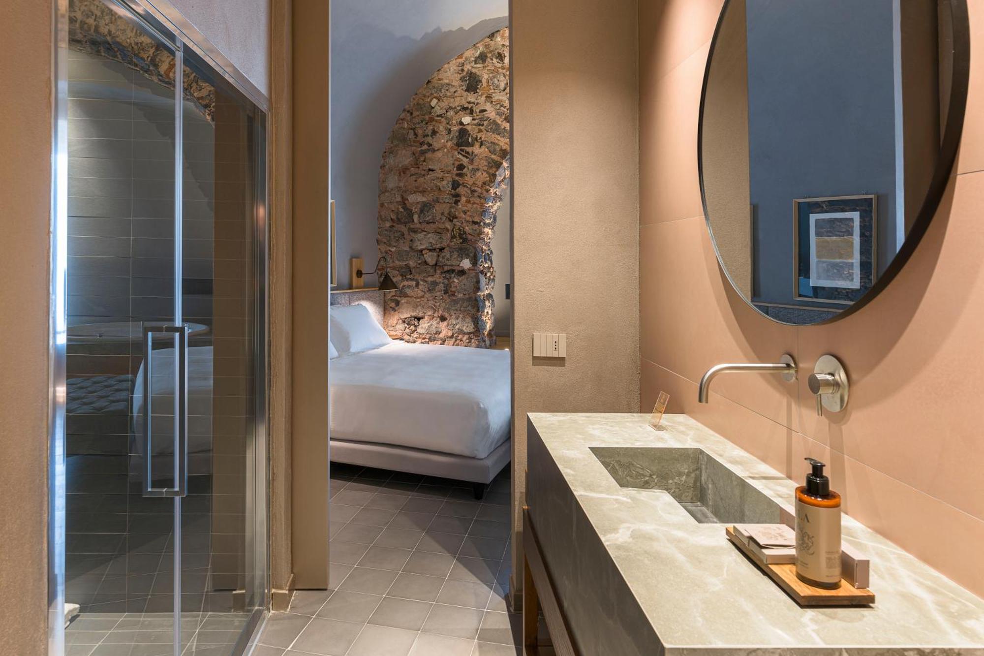 BASTIÒ PRIVATE SUITES