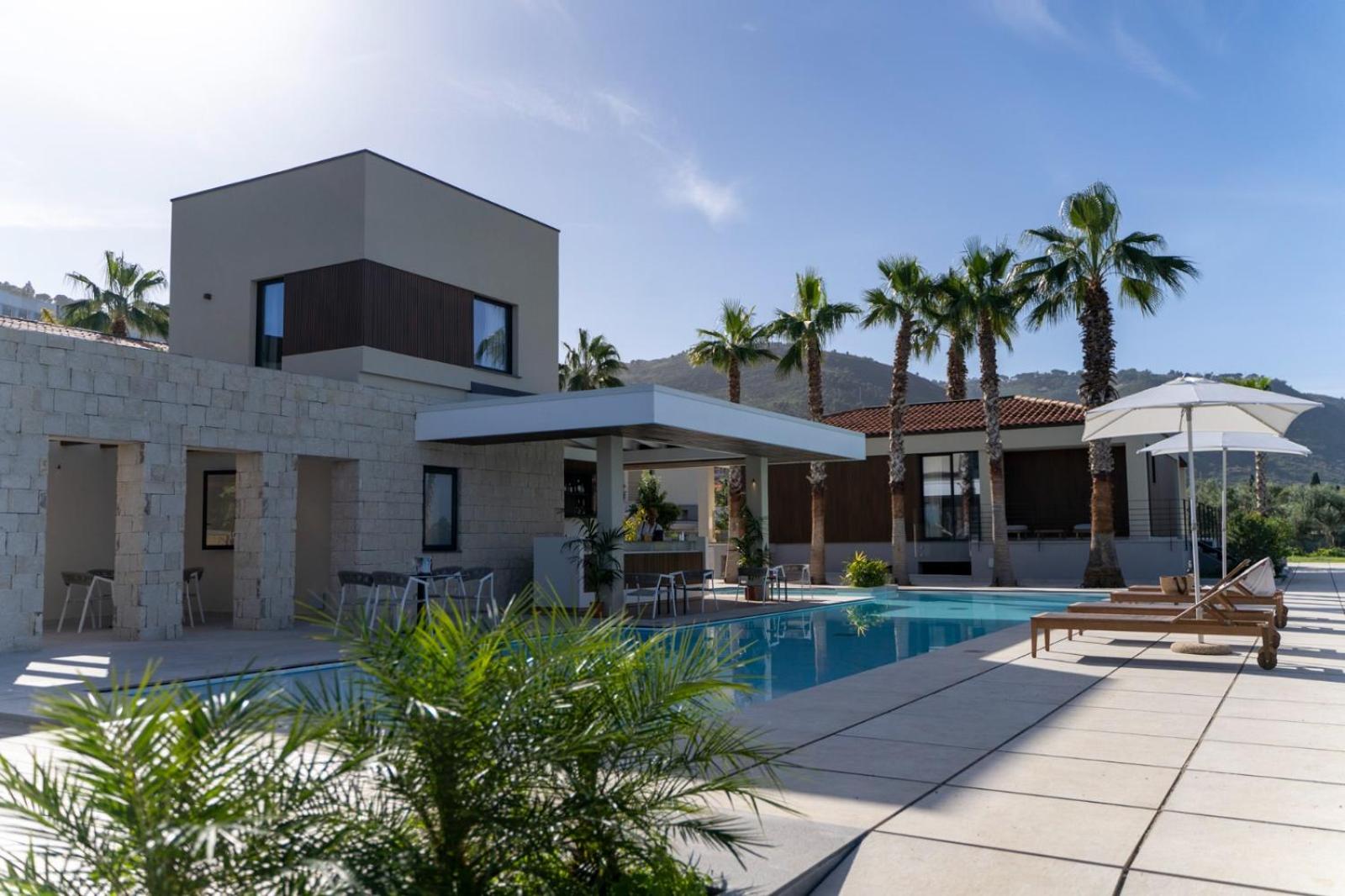 Insulae Resort