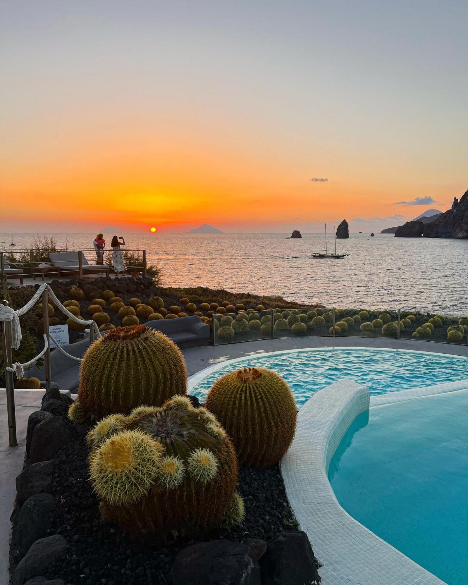 Therasia Resort Sea and SPA - The Leading Hotels of the World