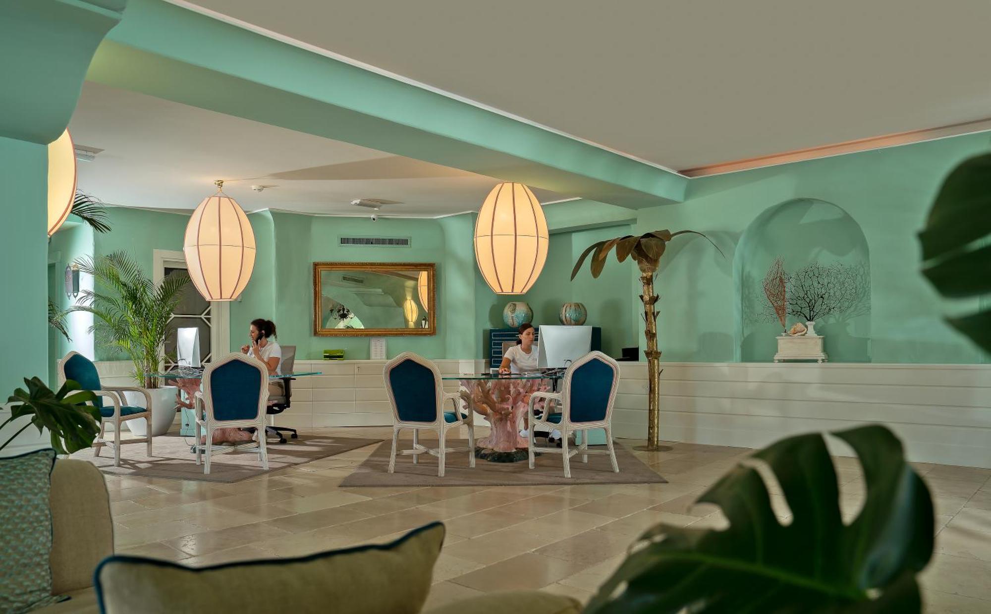 Therasia Resort Sea and SPA - The Leading Hotels of the World