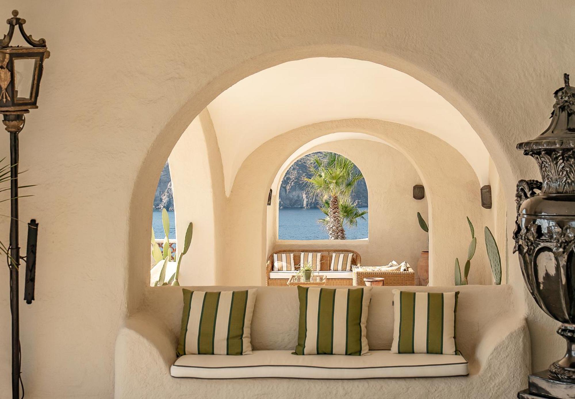 Therasia Resort Sea and SPA - The Leading Hotels of the World