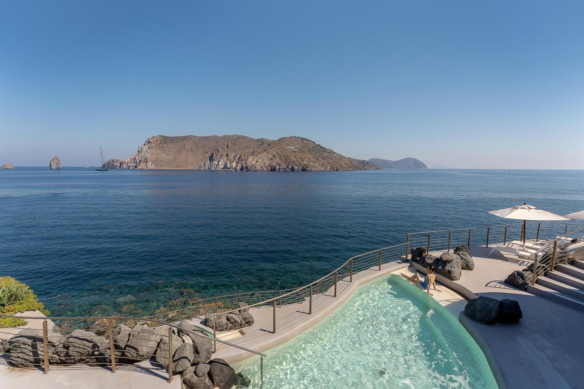 Therasia Resort Sea and SPA - The Leading Hotels of the World