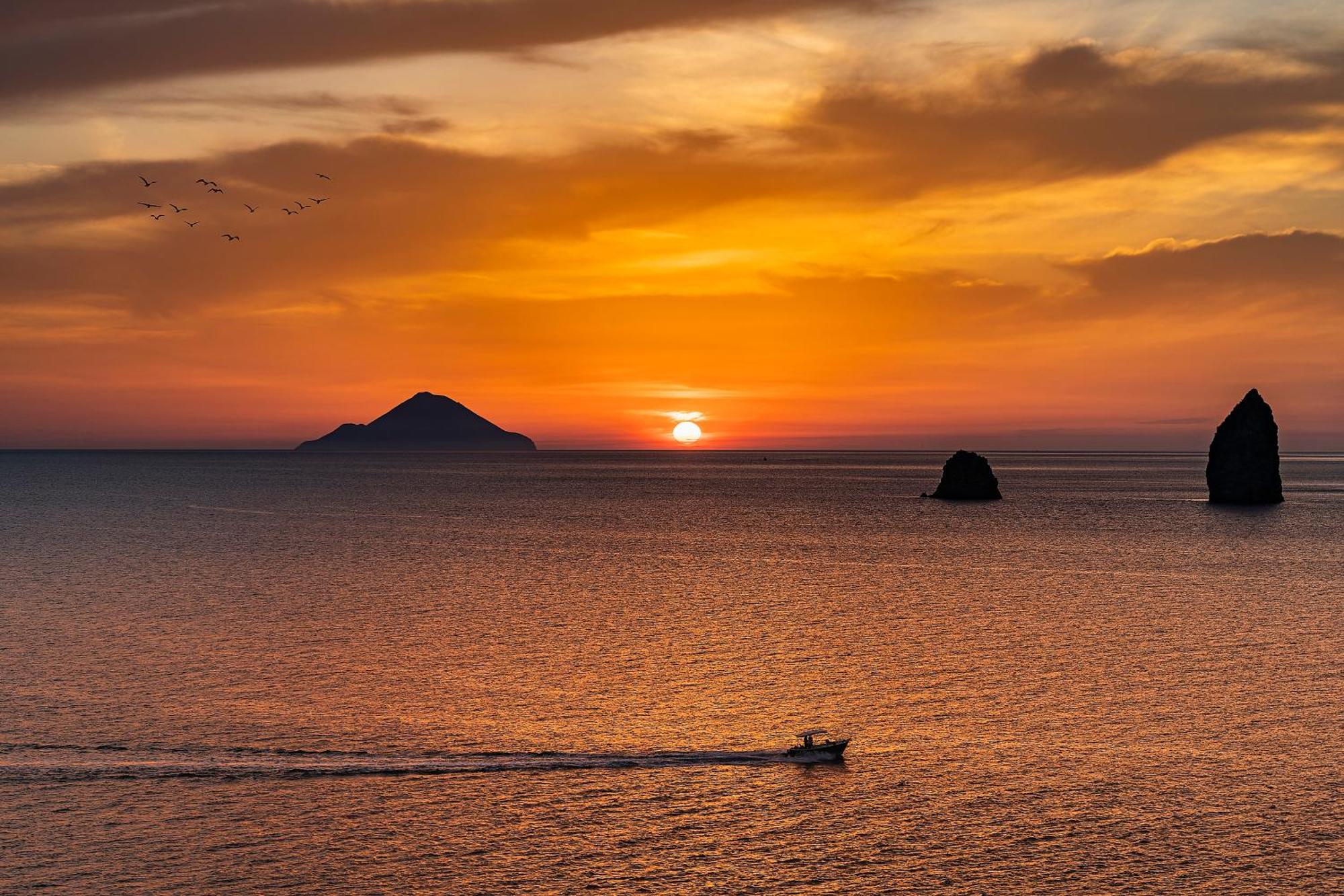 Therasia Resort Sea and SPA - The Leading Hotels of the World