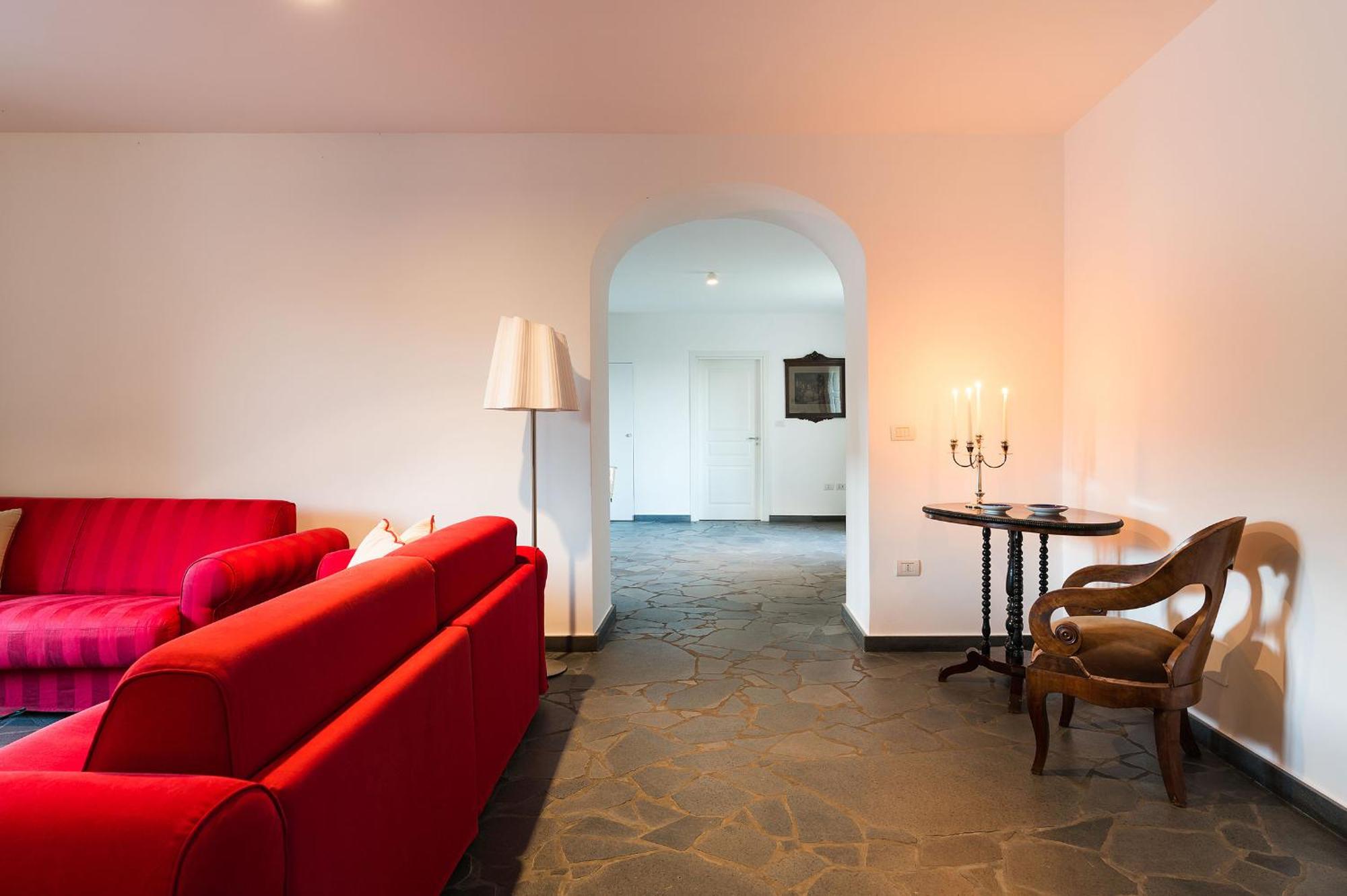 Etna Retreat