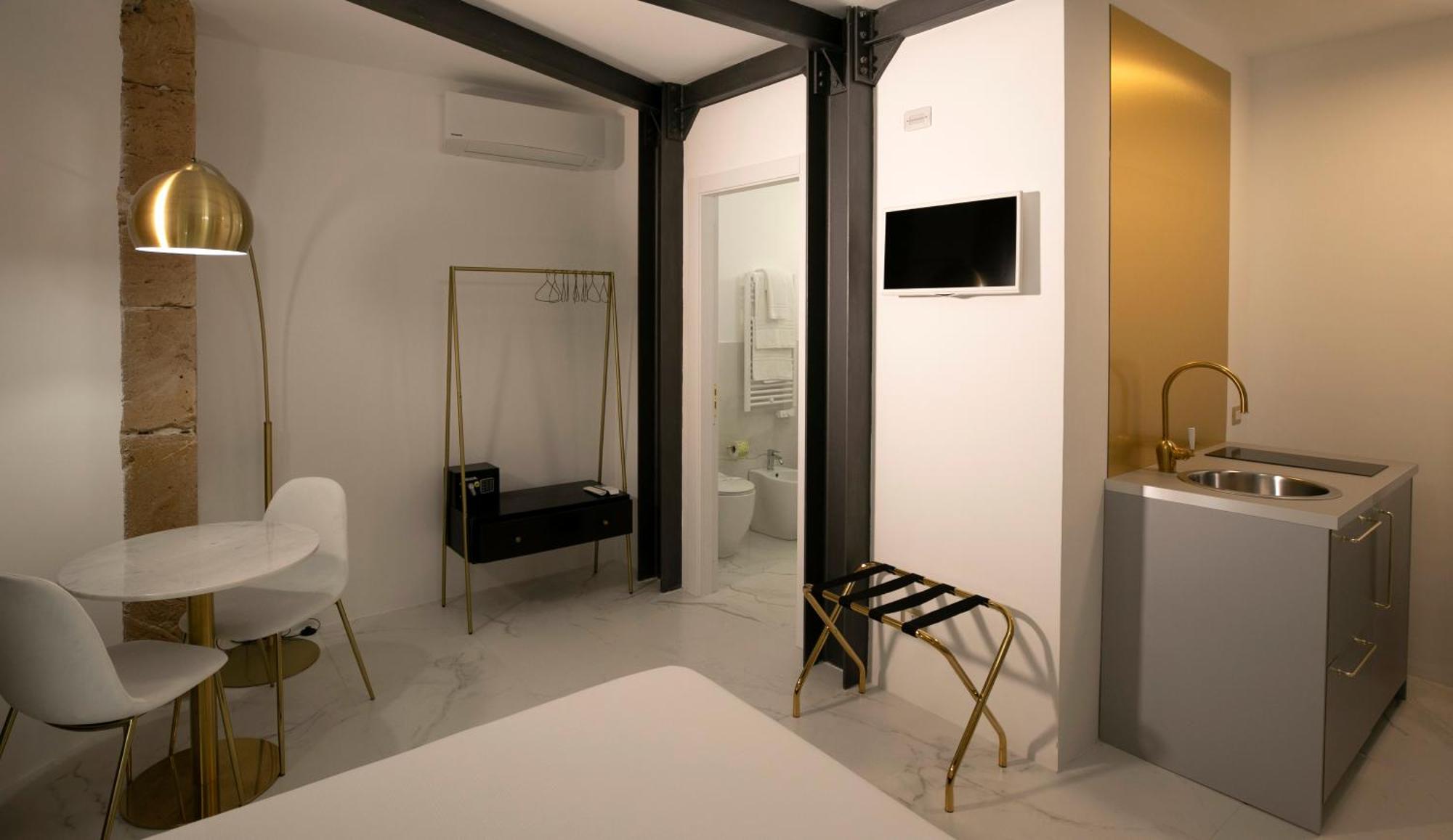 Azzoli Trapani - Apartments&Skypool - Adults Only