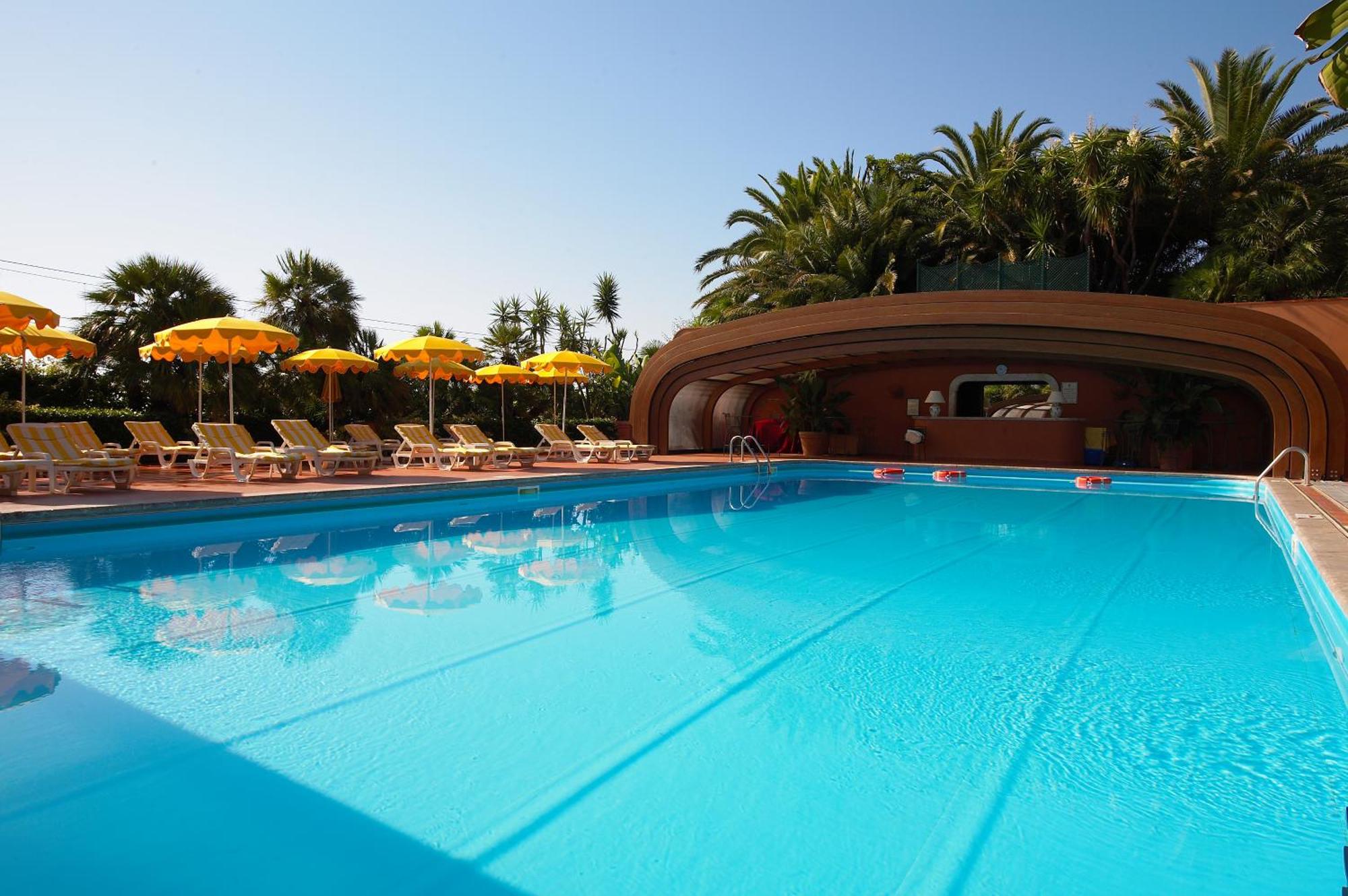 Hotel Caparena
