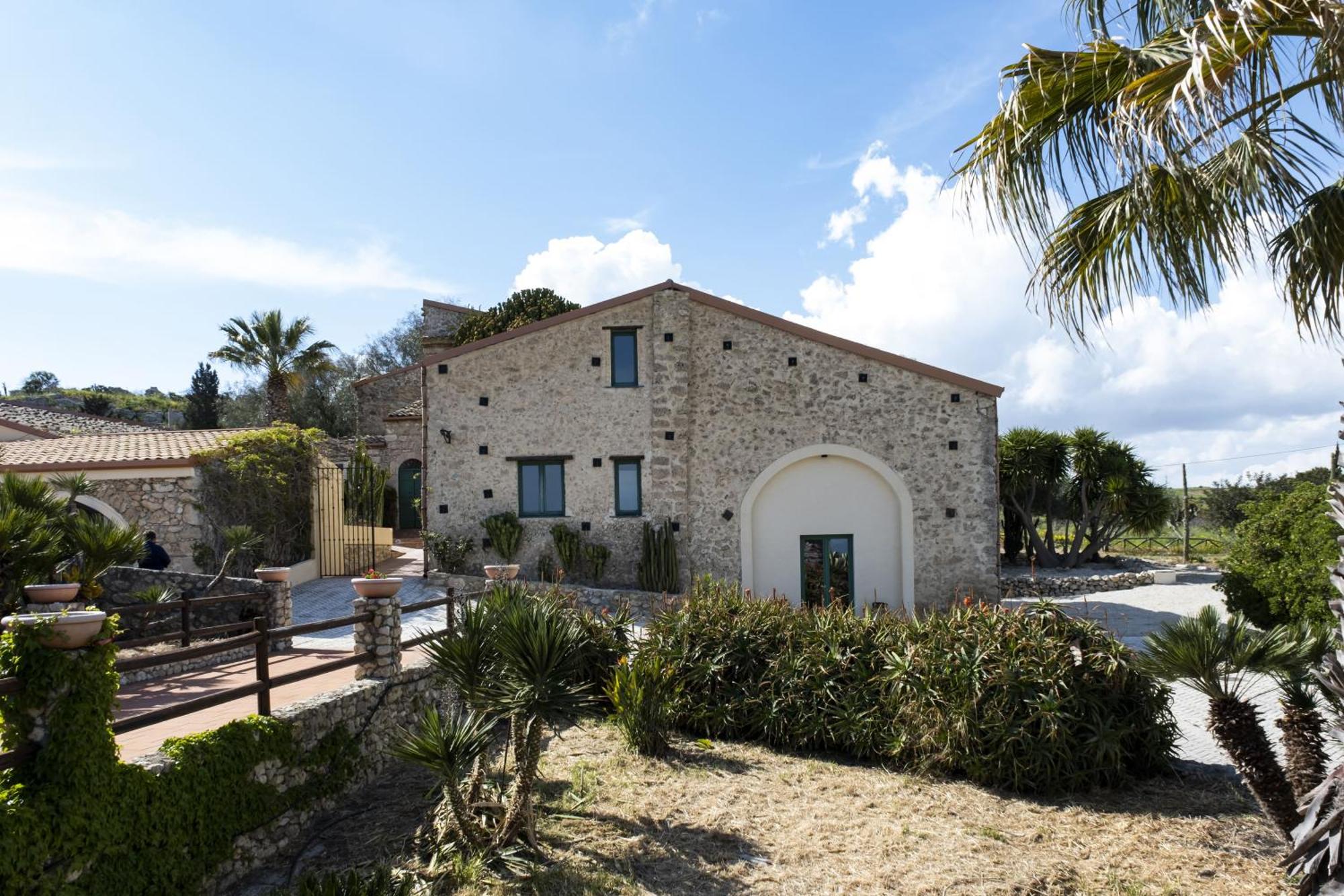 Agriturismo Baglio Làuria