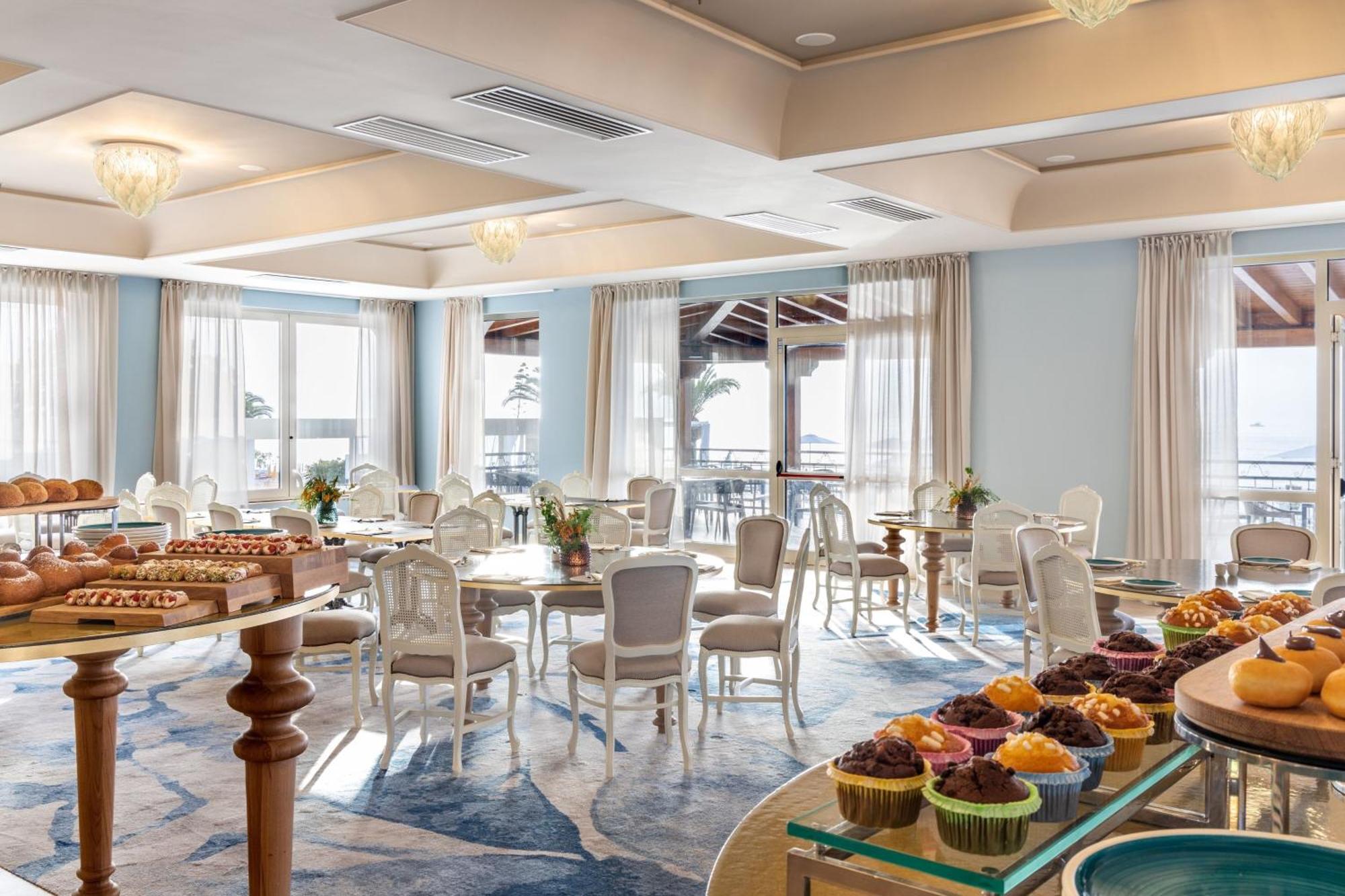 Delta Hotels by Marriott Giardini Naxos