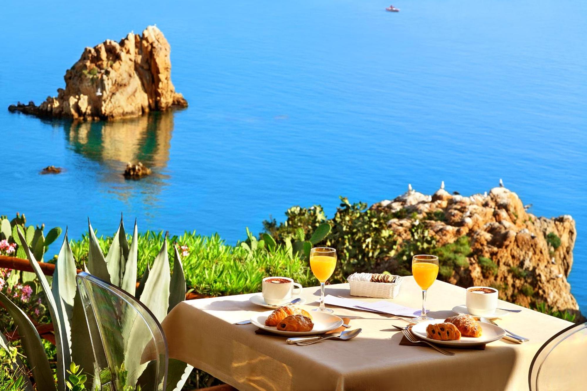 Le Calette Bay