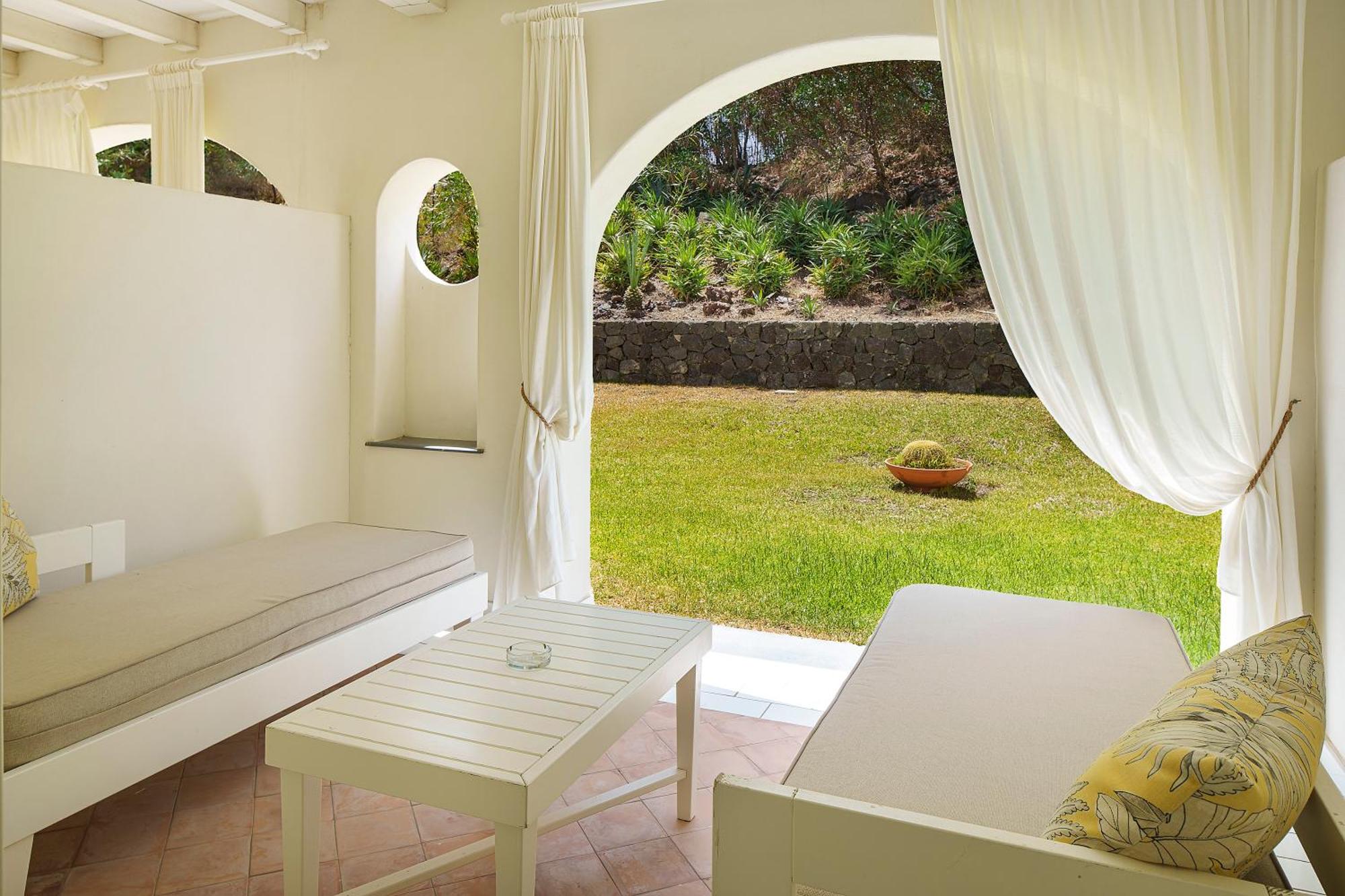 Therasia Resort Sea and SPA - The Leading Hotels of the World