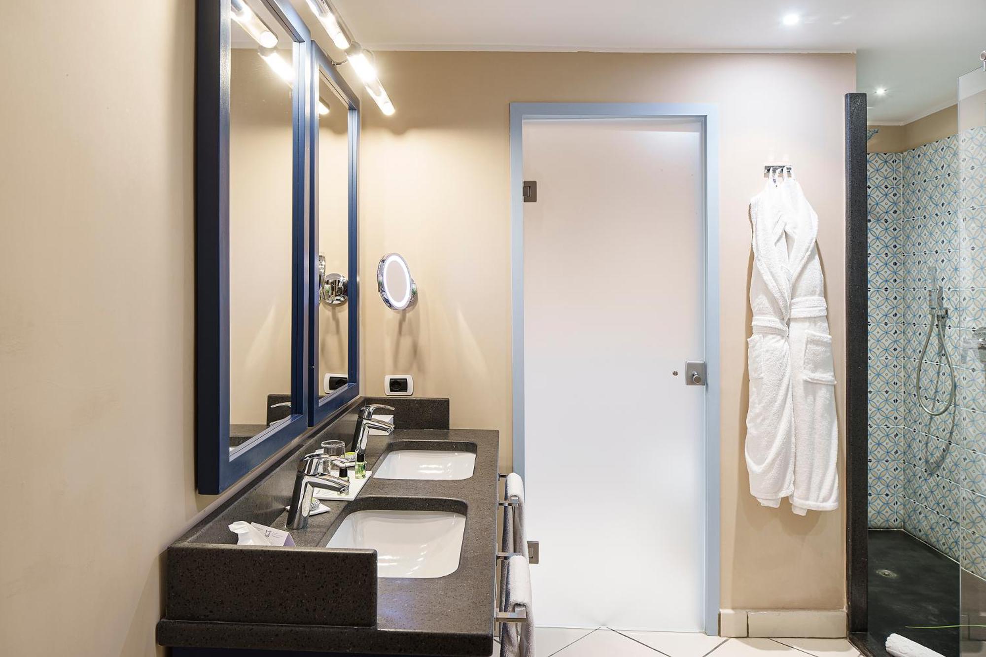 Therasia Resort Sea and SPA - The Leading Hotels of the World
