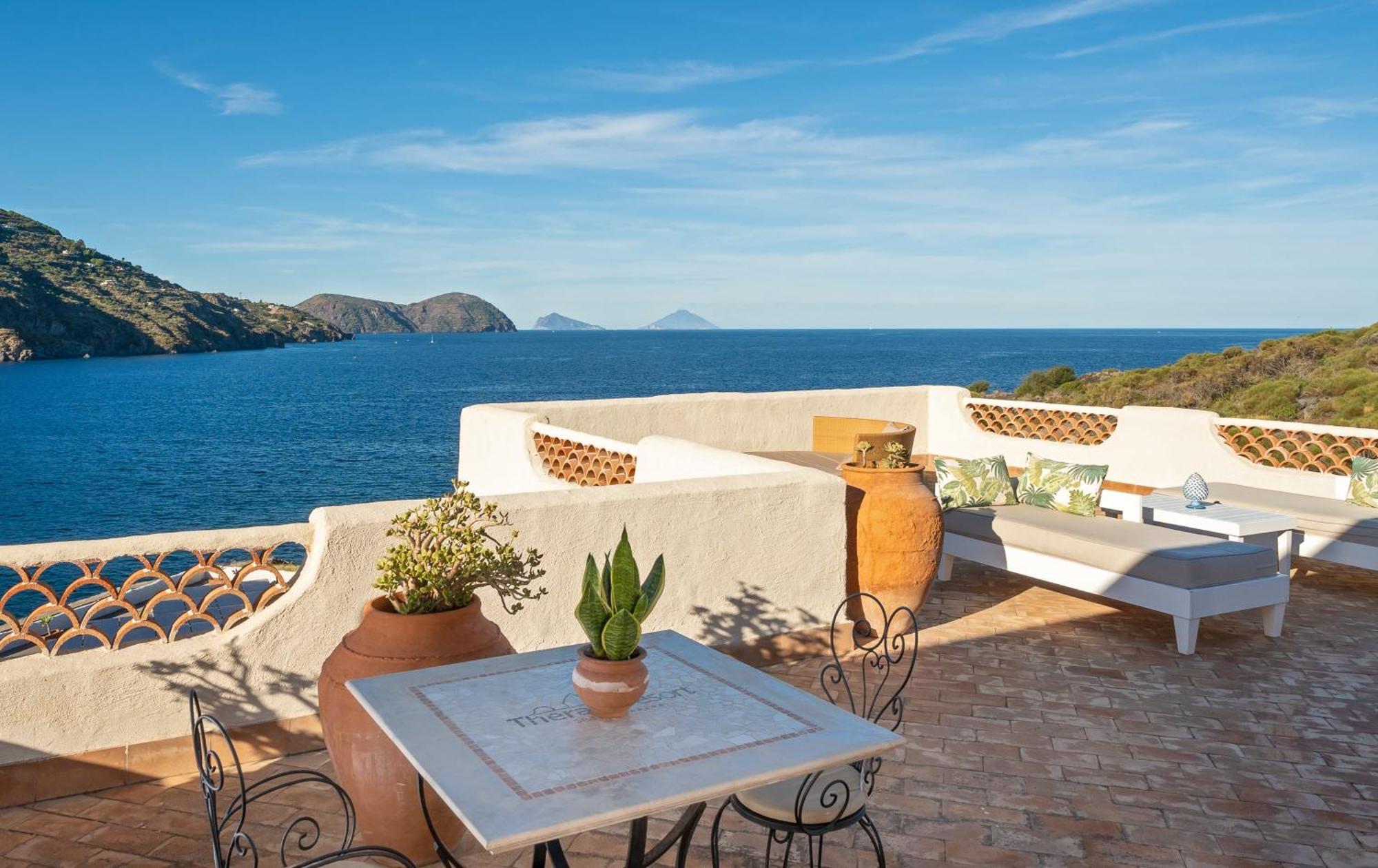 Therasia Resort Sea and SPA - The Leading Hotels of the World