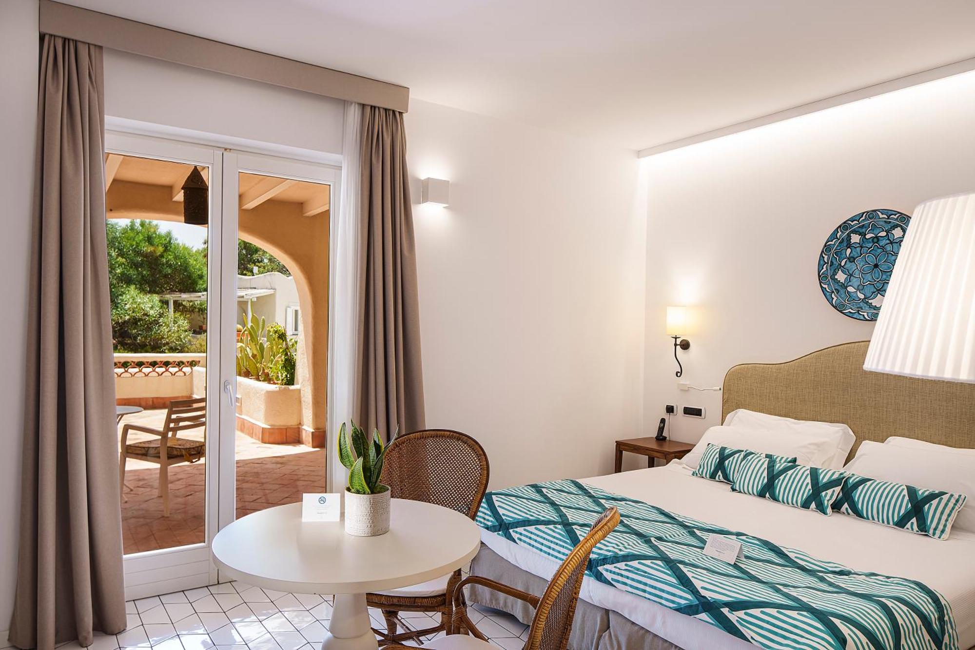 Therasia Resort Sea and SPA - The Leading Hotels of the World
