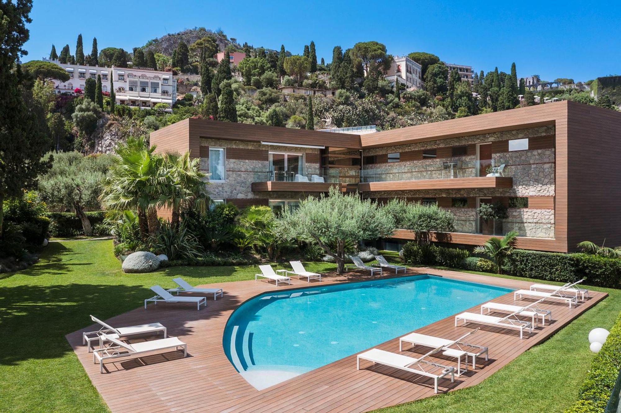 Isola Bella Infinity Suites