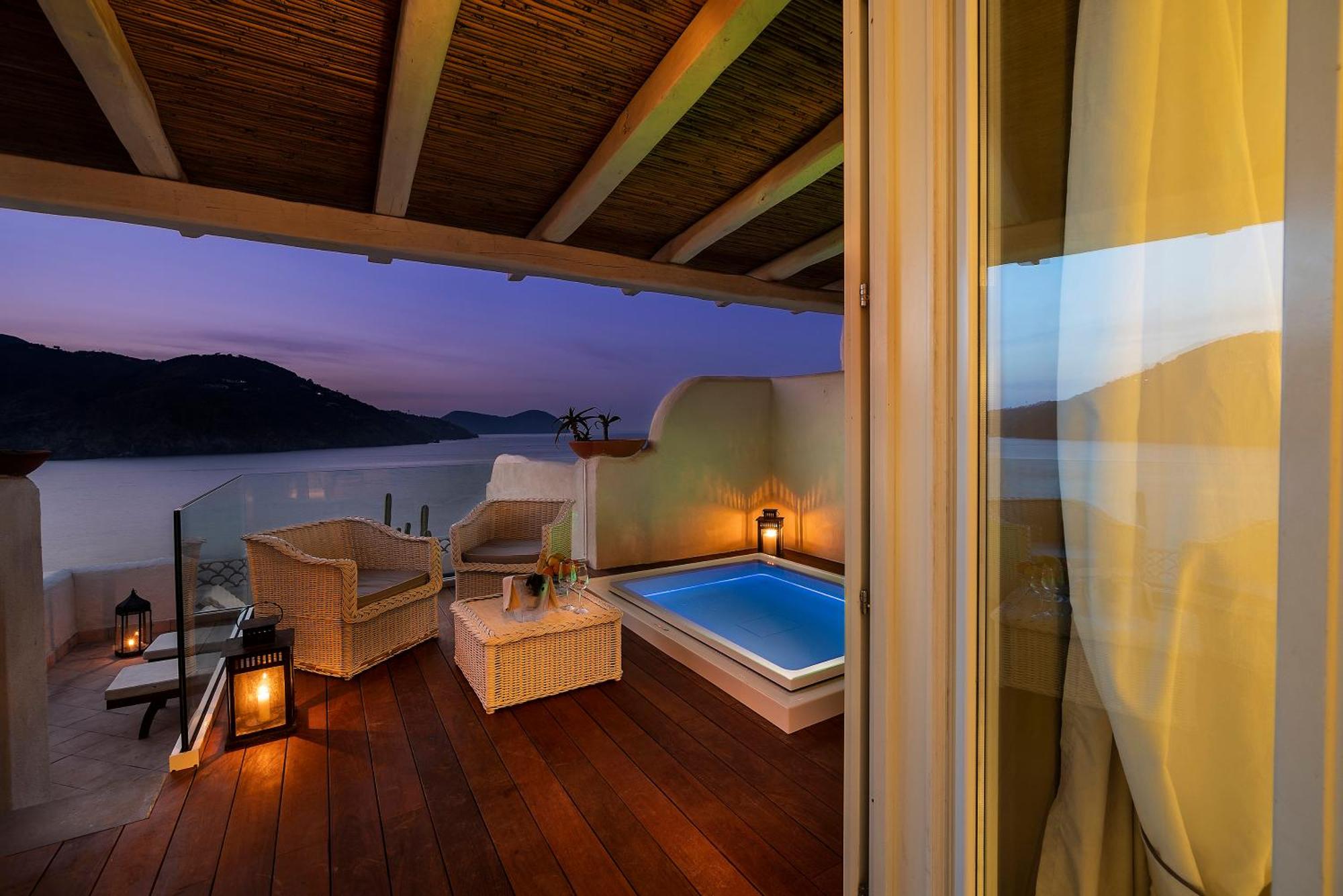 Therasia Resort Sea and SPA - The Leading Hotels of the World