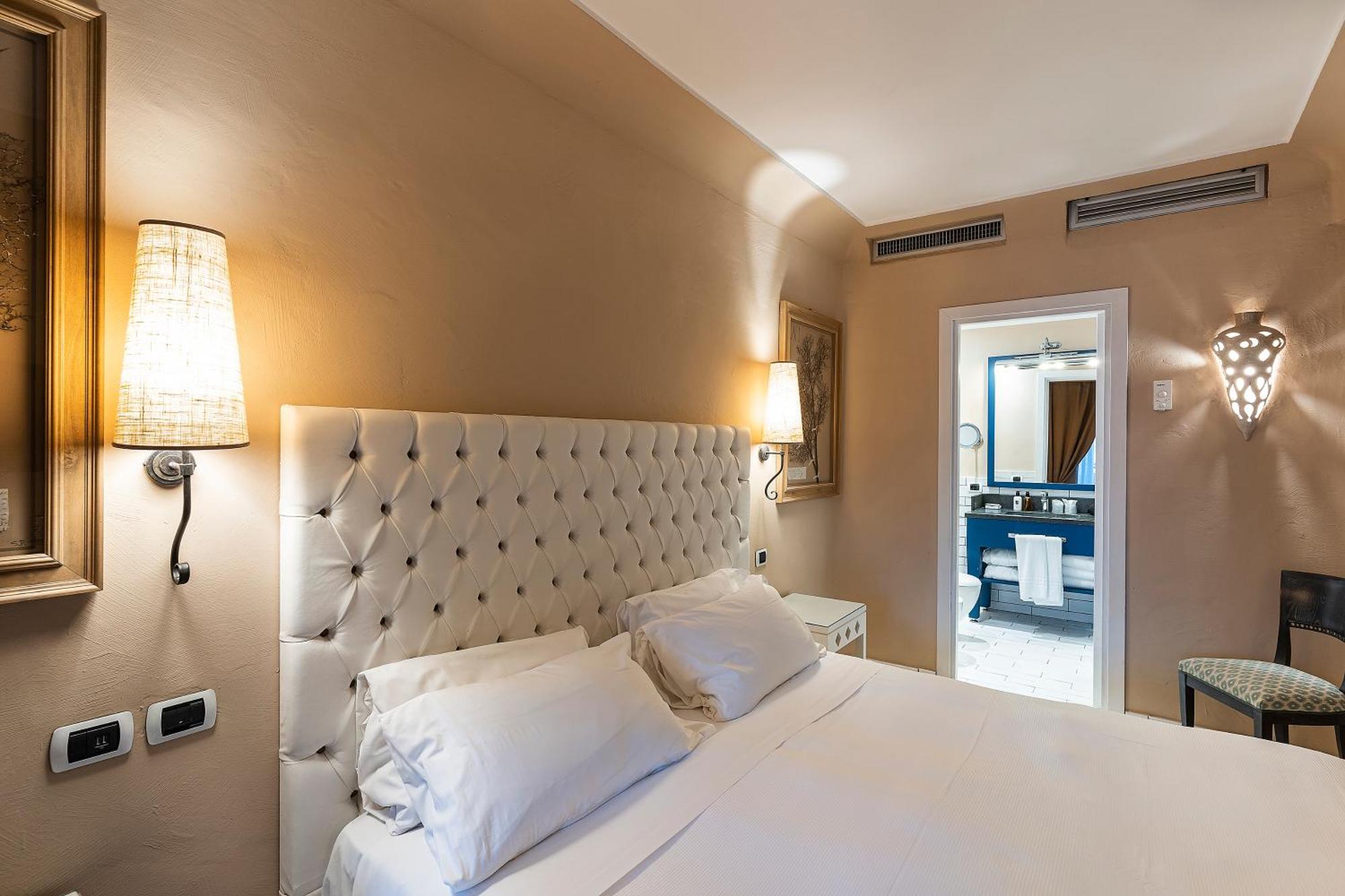 Therasia Resort Sea and SPA - The Leading Hotels of the World