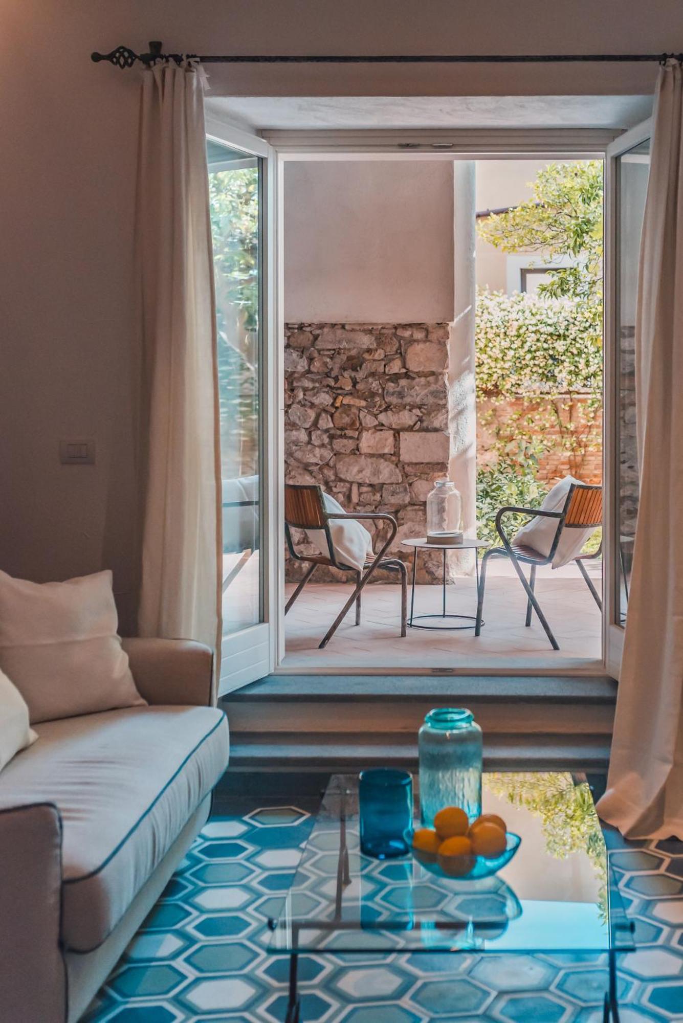 Médousa Bistrot & Suites