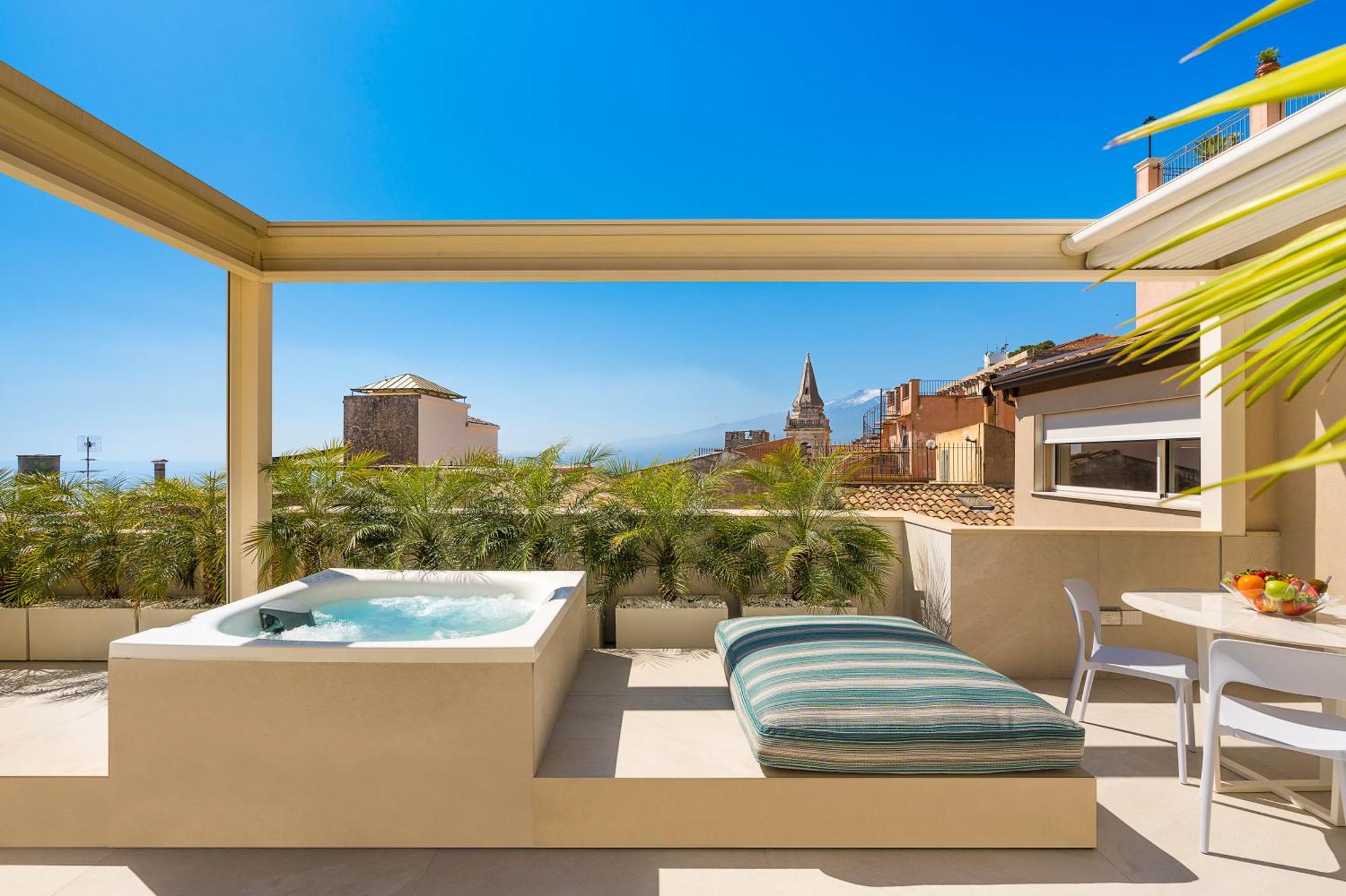 Taormina Infinity Suites