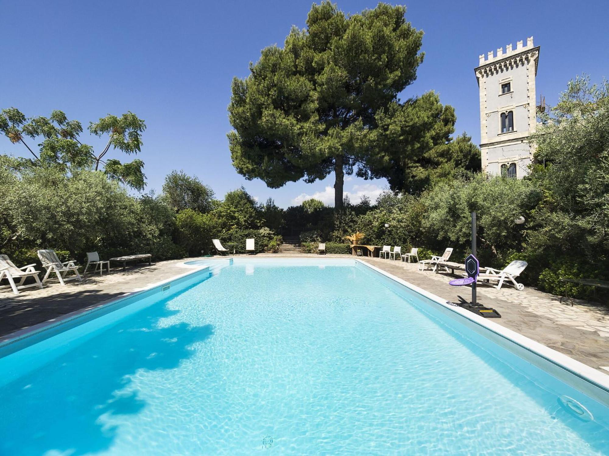 Villa Castello Claves