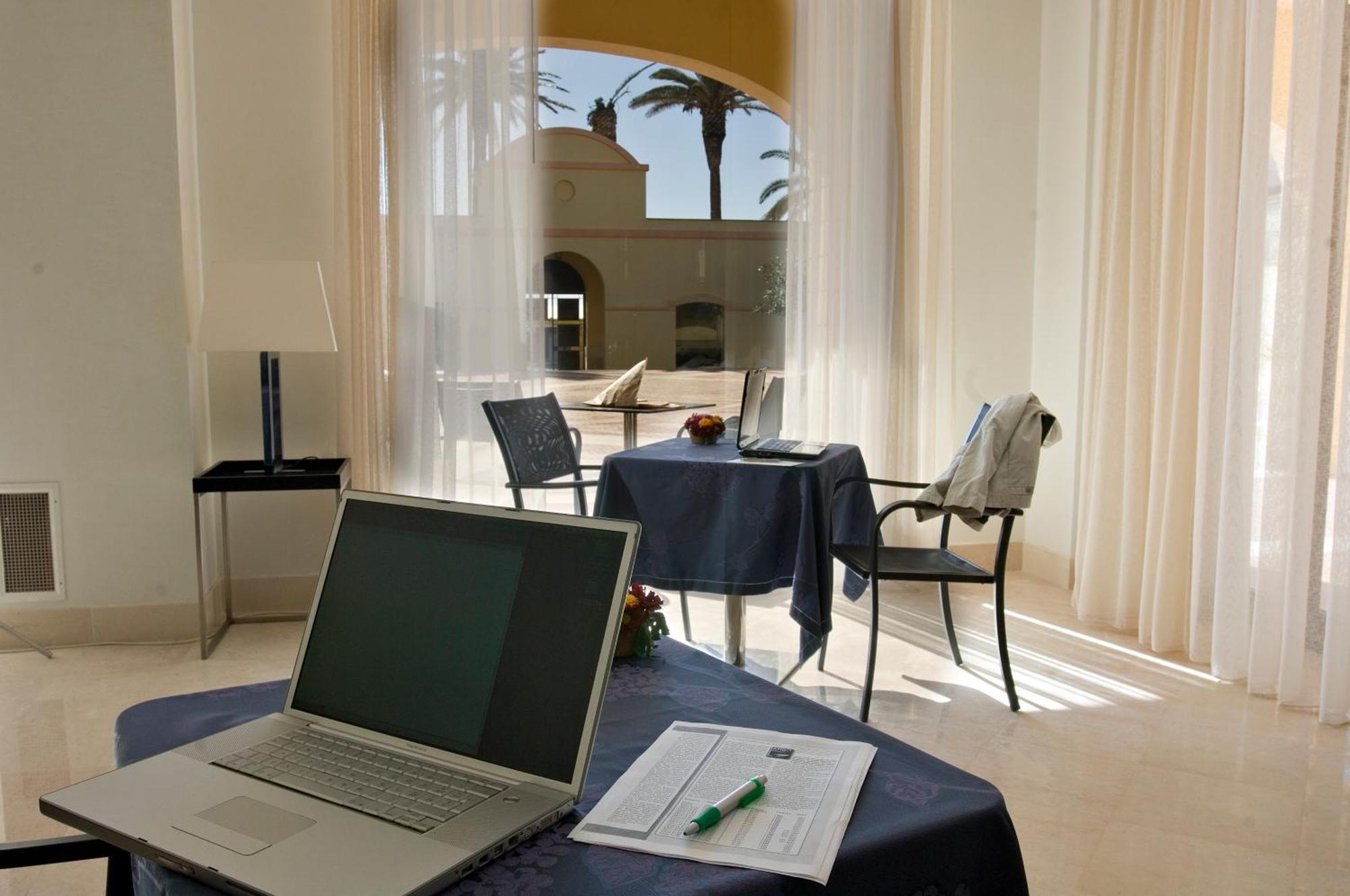 Mahara Hotel & Wellness
