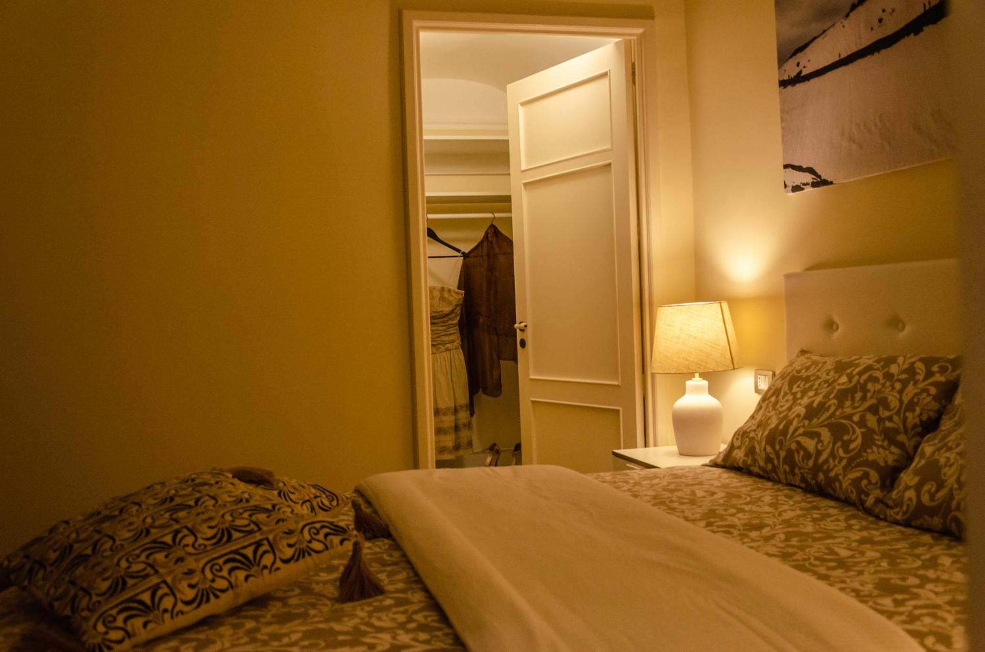 Palazzo Fiammingo Rooms