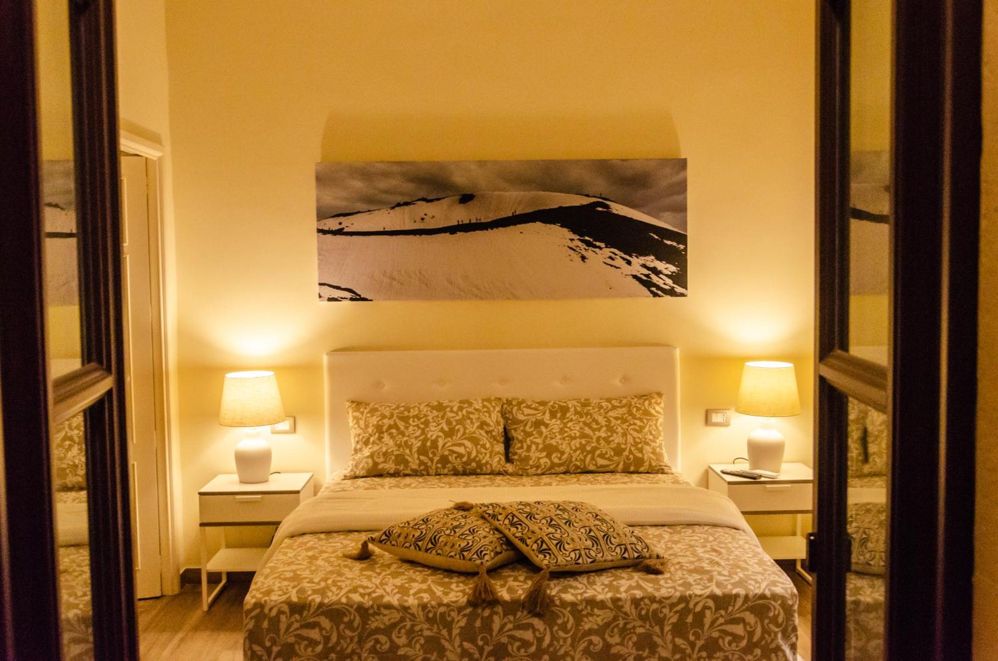 Palazzo Fiammingo Rooms